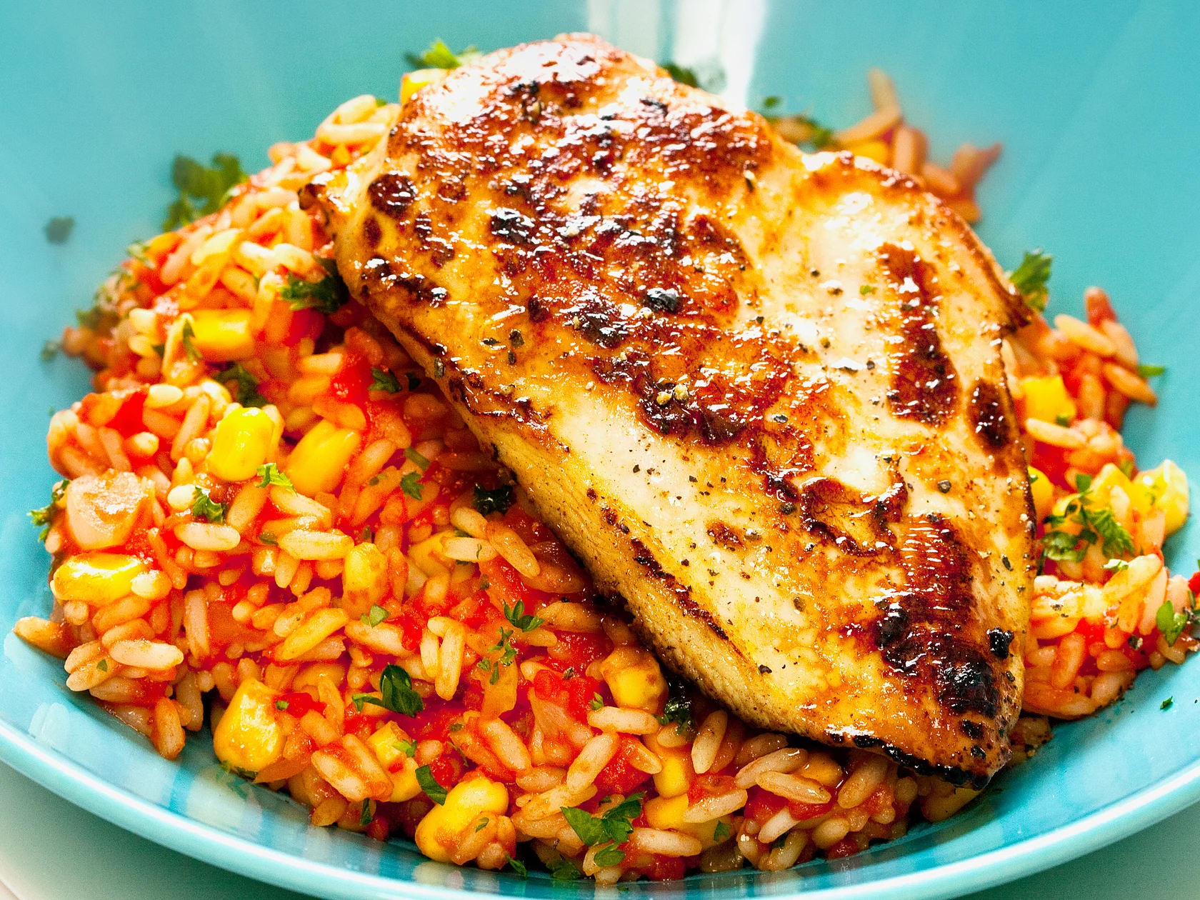 Broileripihvit ja maissiriisi