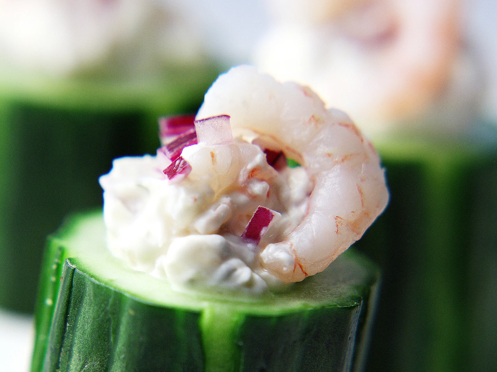 Katkarapu-kurkkucocktailit