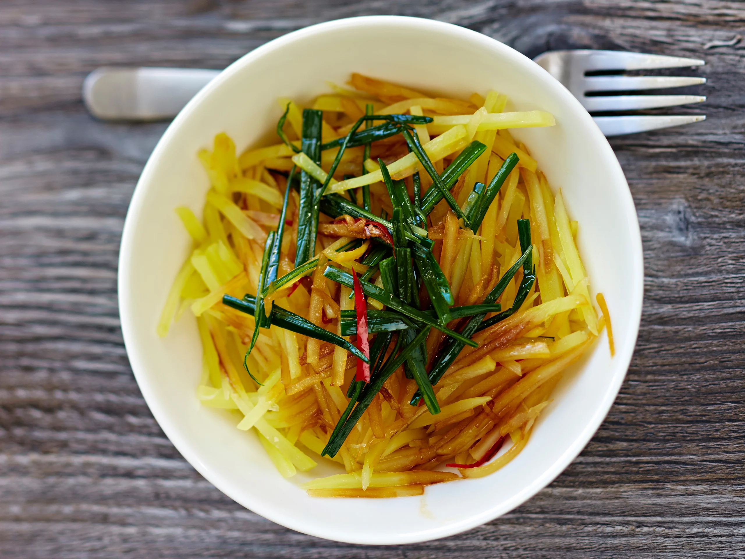 Itämaiset olkiperunat