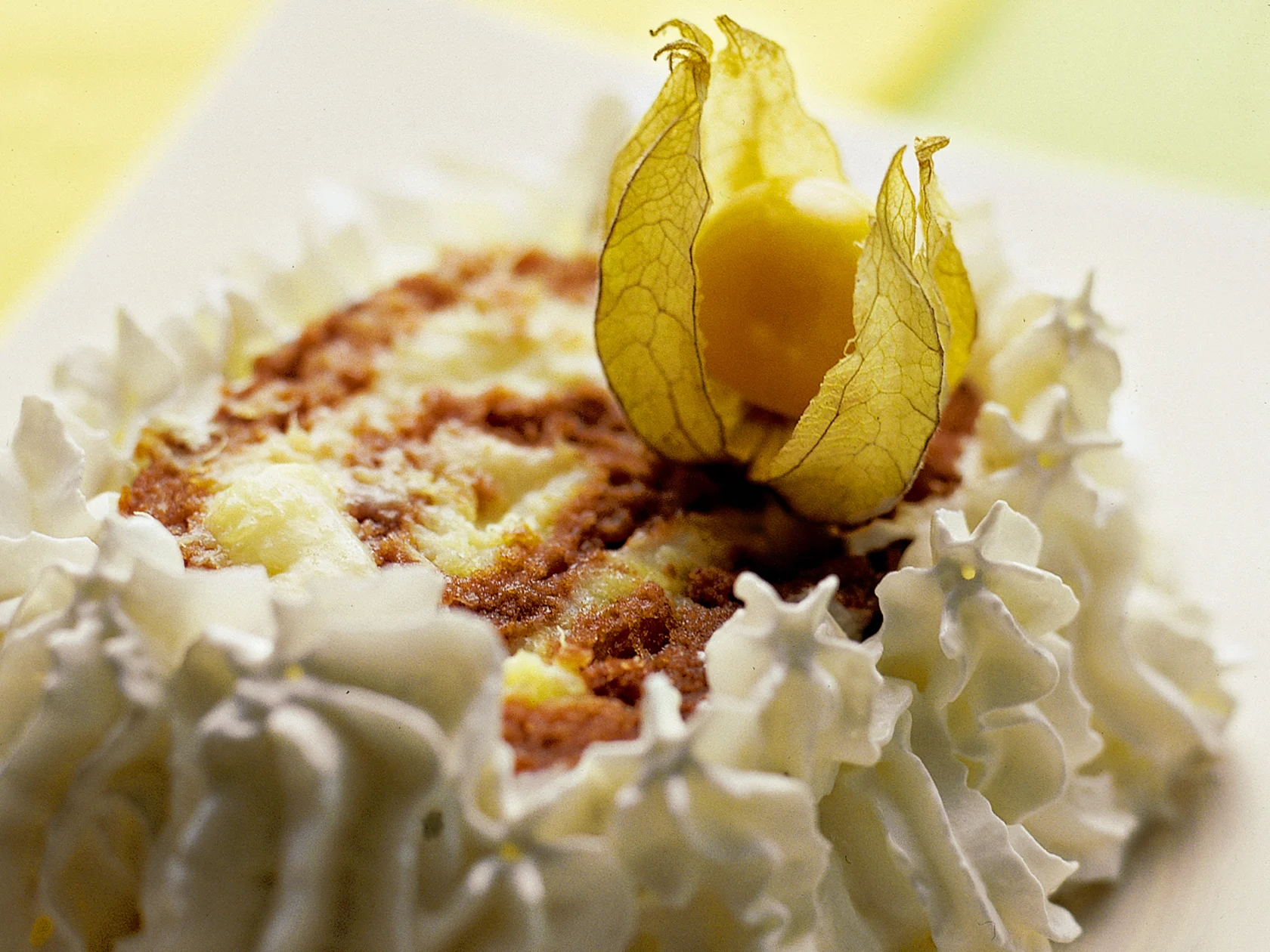 Ananaskääretorttuleivos