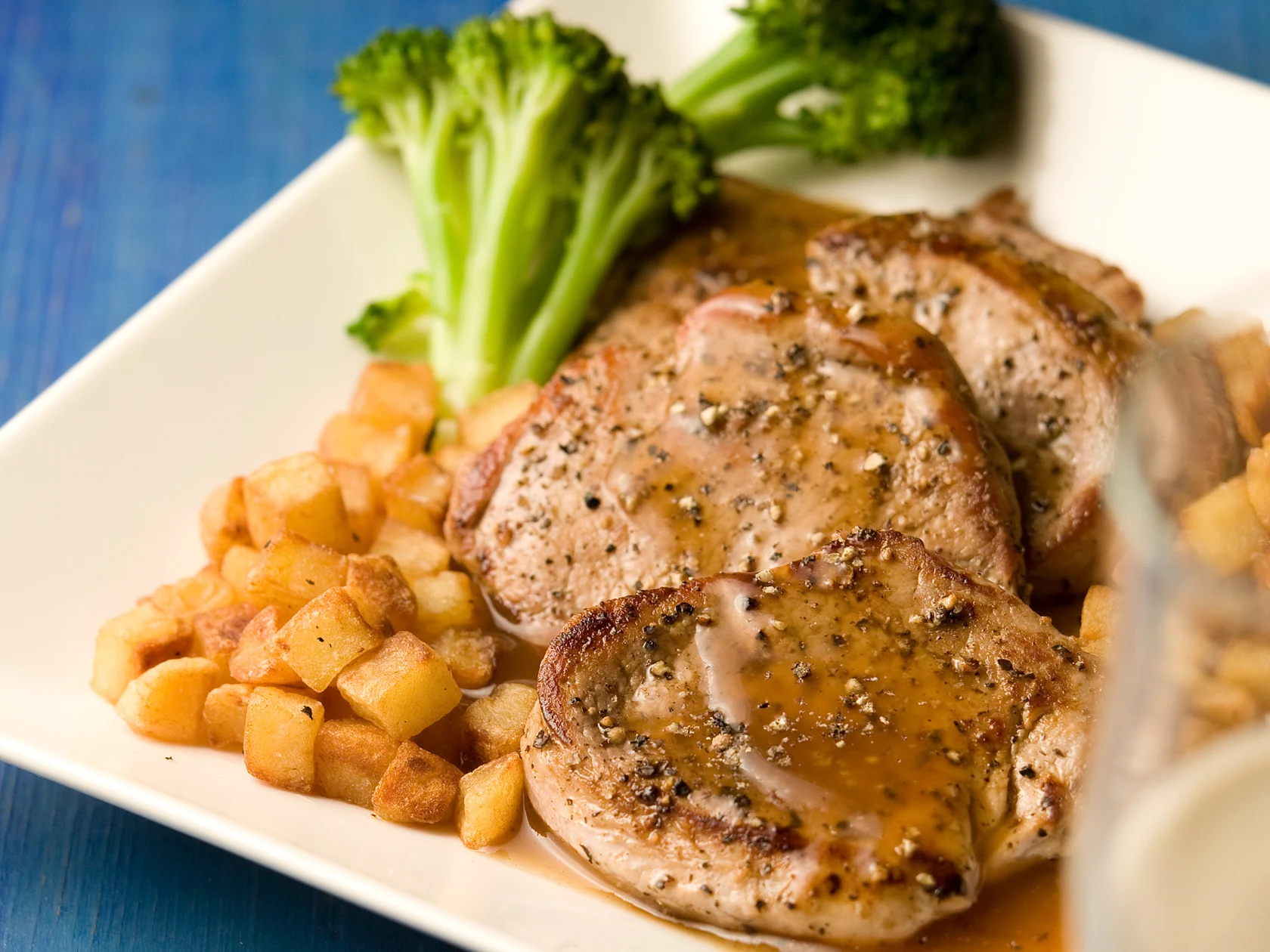 Pippurinoisetit ja olutkastike