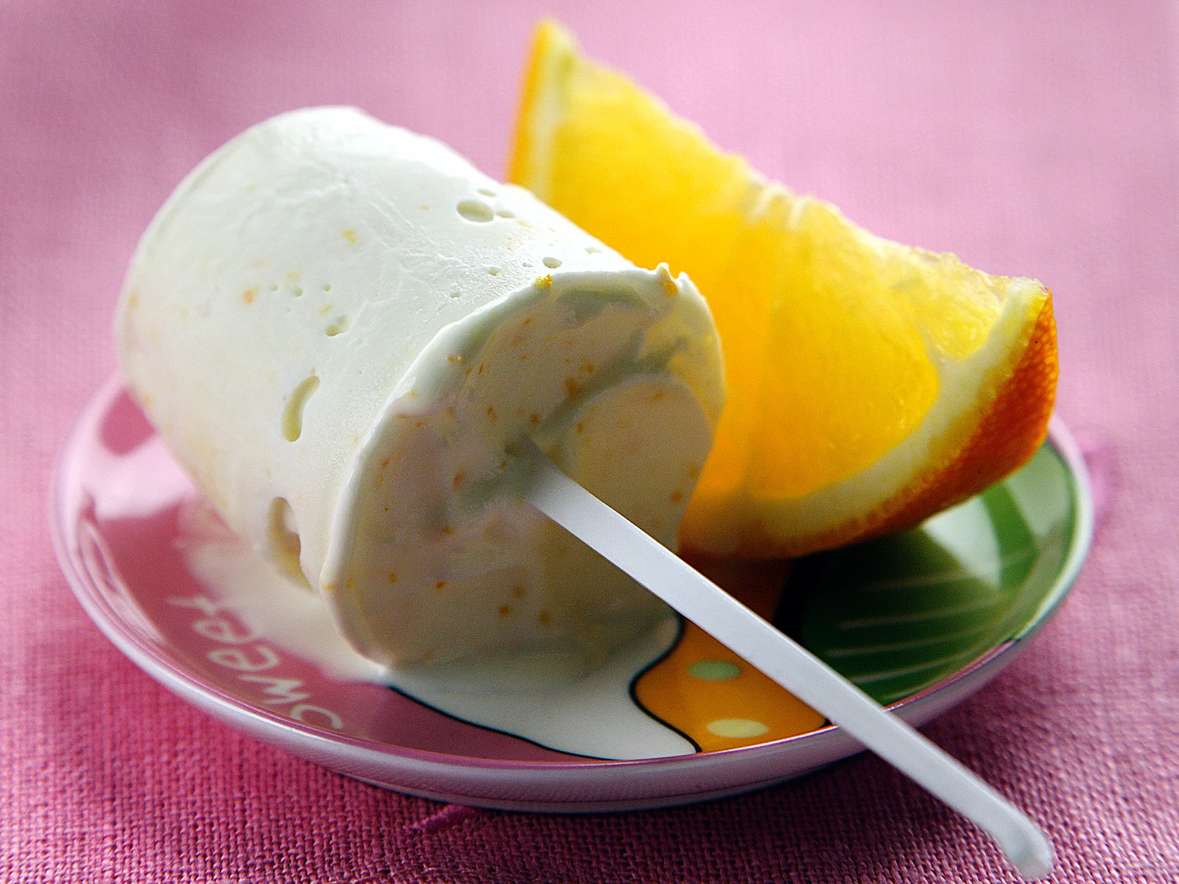 Appelsiinijäätelöpuikot