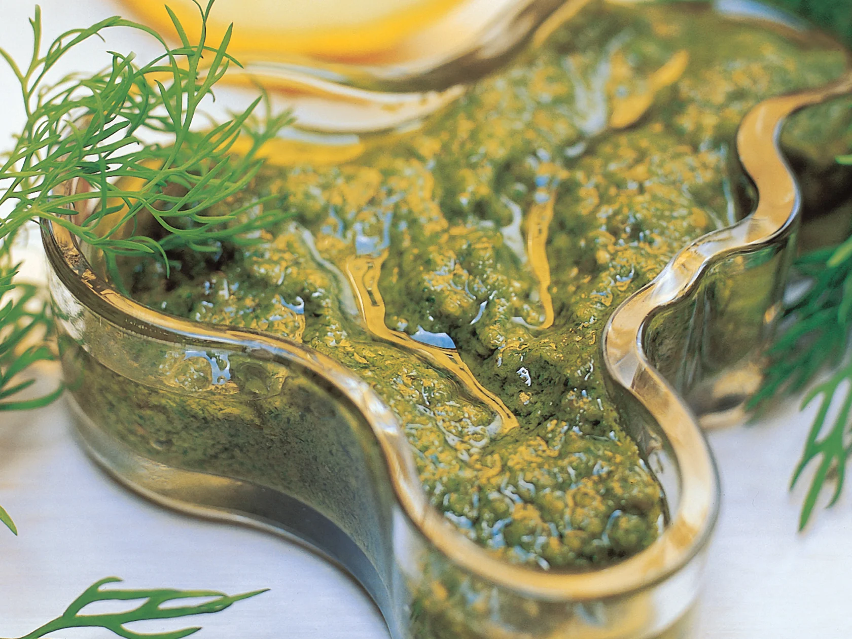 Tillipesto uusille perunoille