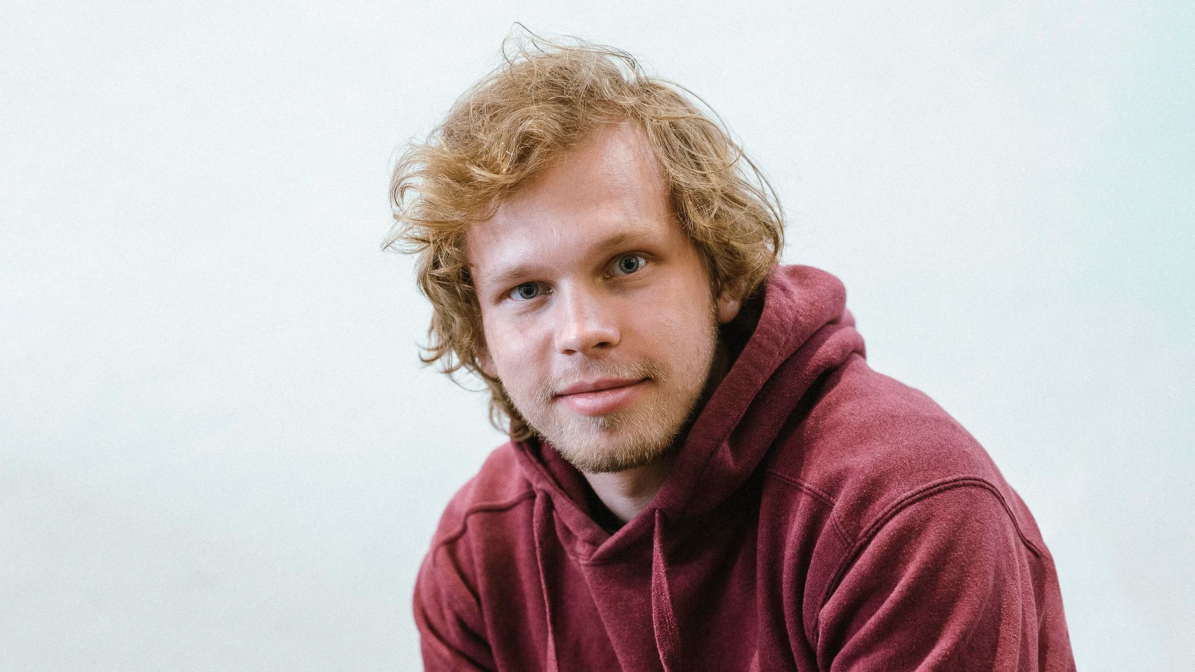 Lassi Onne kertoo elävänsä melko säästeliäästi. 