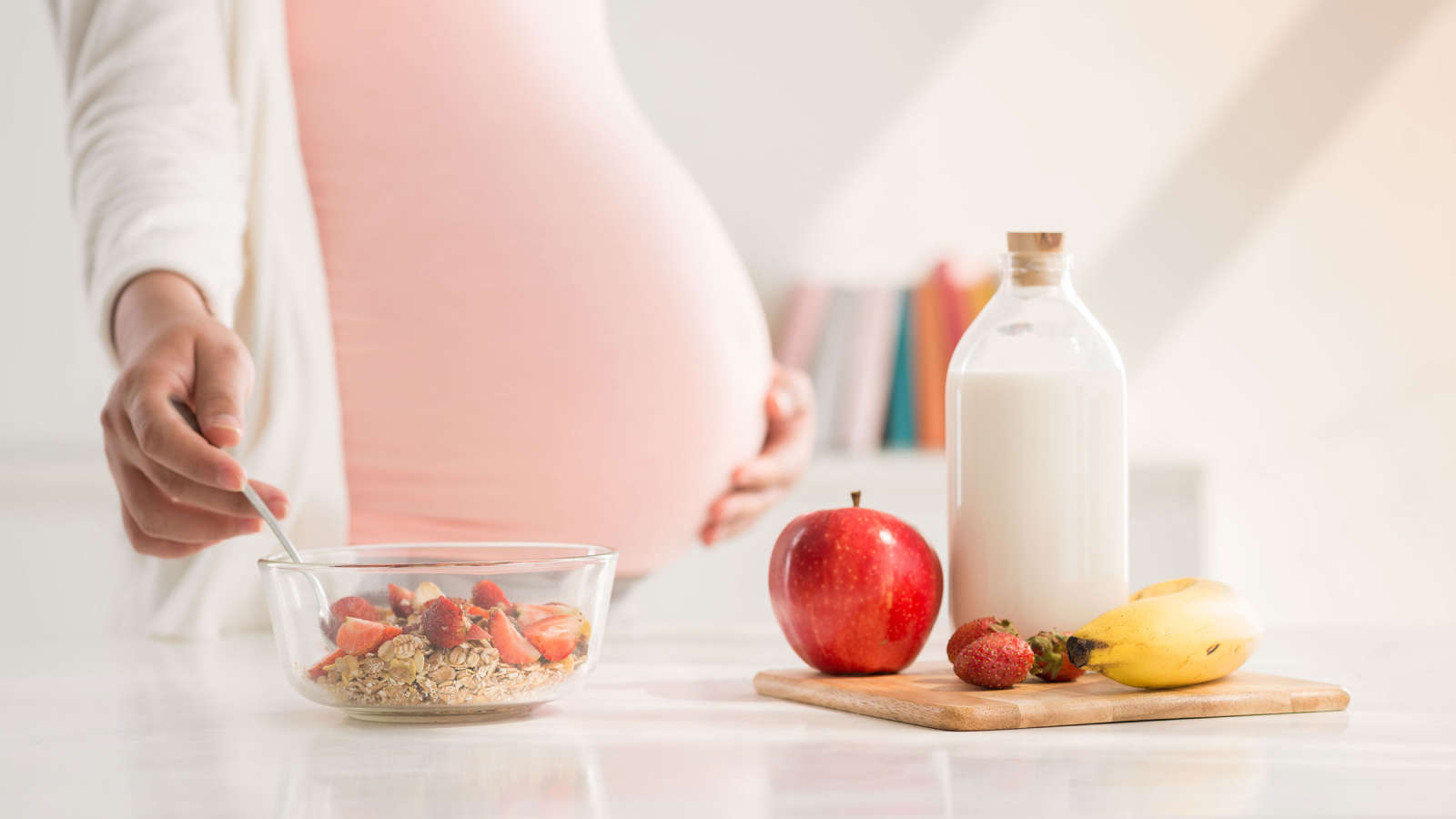 Näin koostat raskausajan monipuolisen ruokavalion | Yhteishyvä