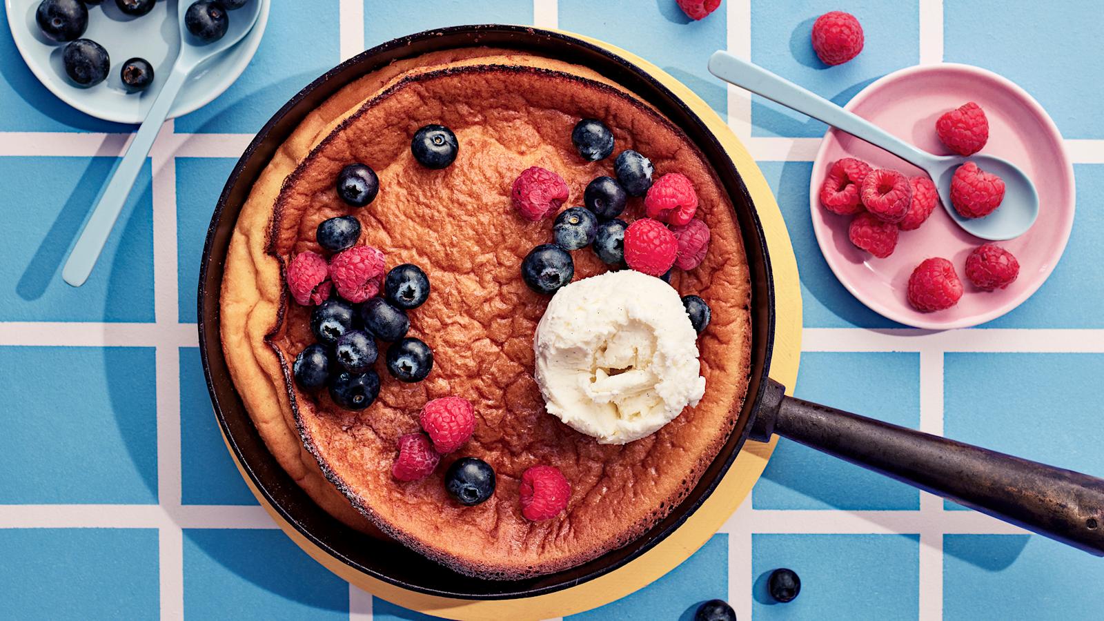 Dutch baby eli hollantilainen pannukakku