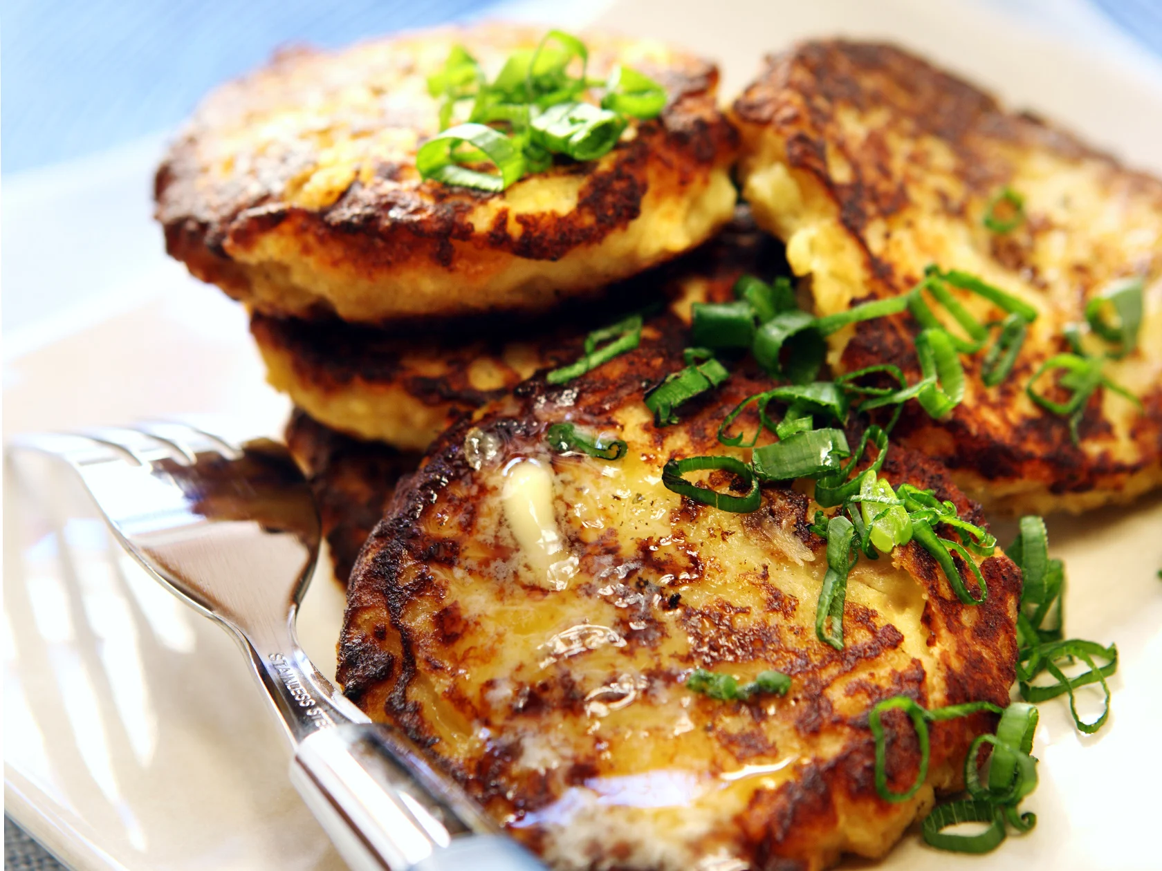 Tonnikala-perunapihvit