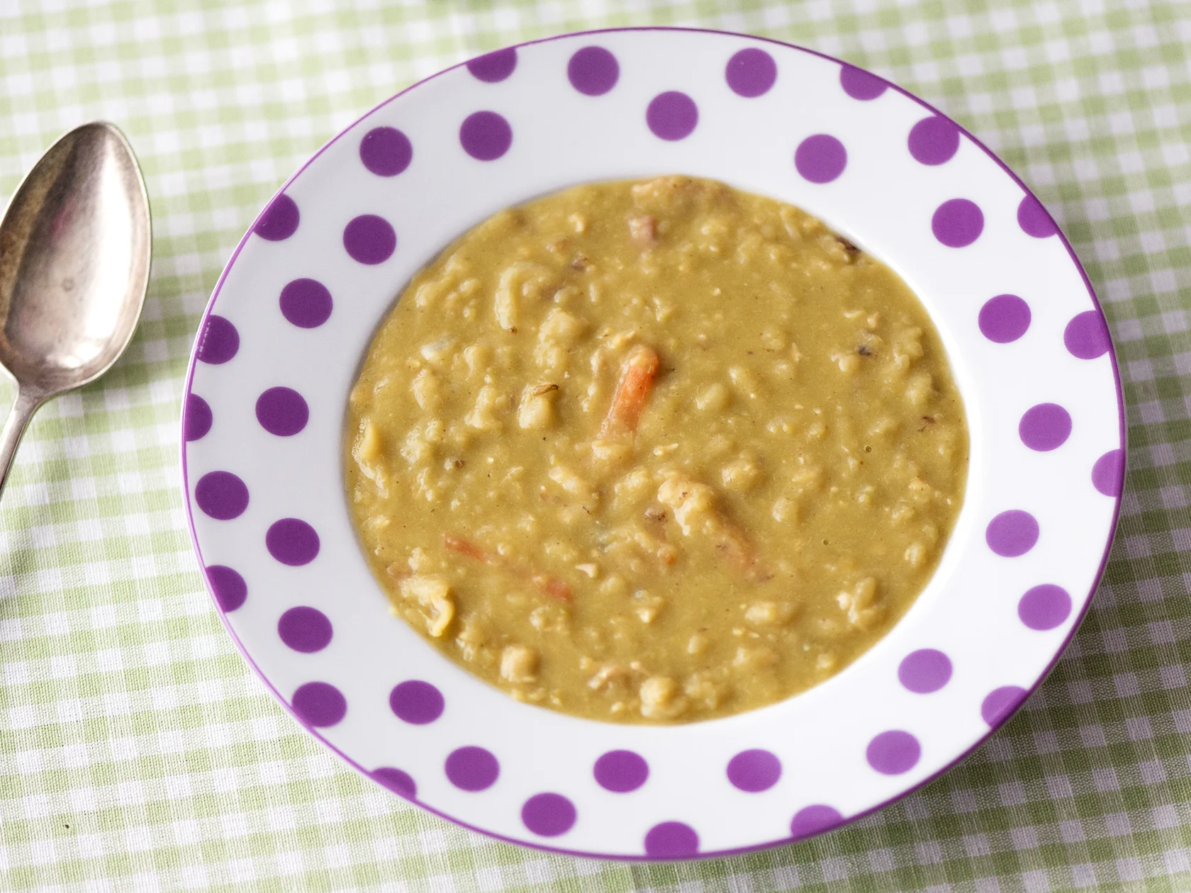 Hernekeitto pekonilla