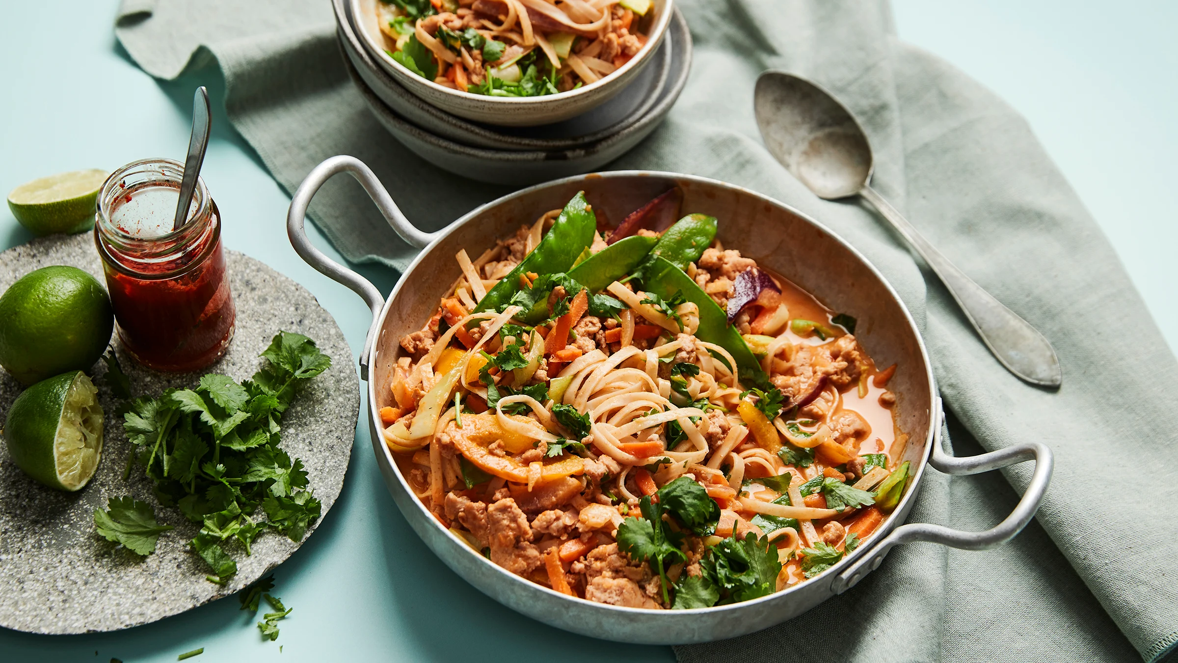 Nopea thai-broileriwokki