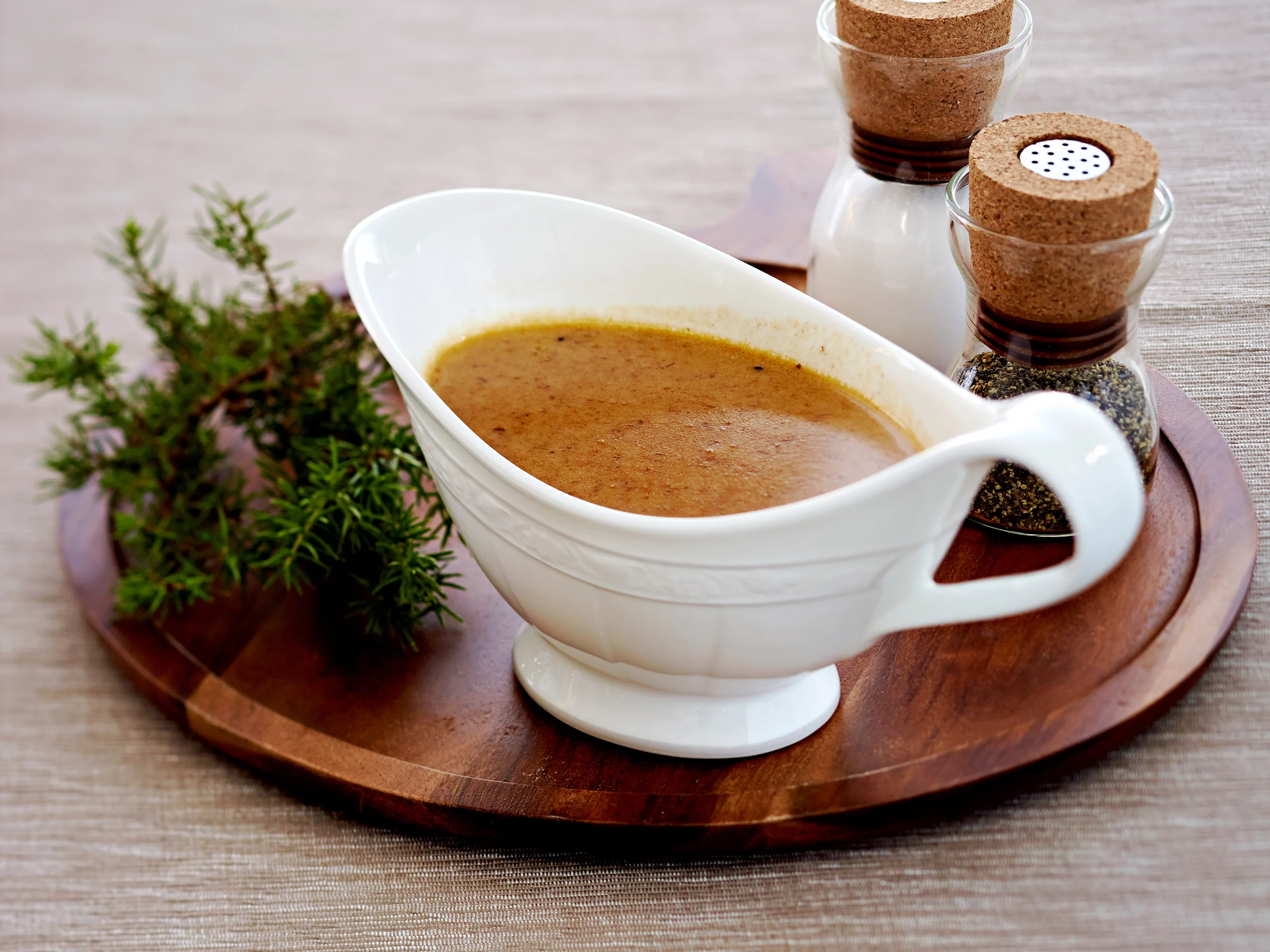 Luumu-konjakkikastike