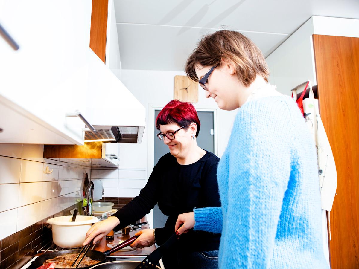 Tarja Poikolainen ja Emma Poikolainen