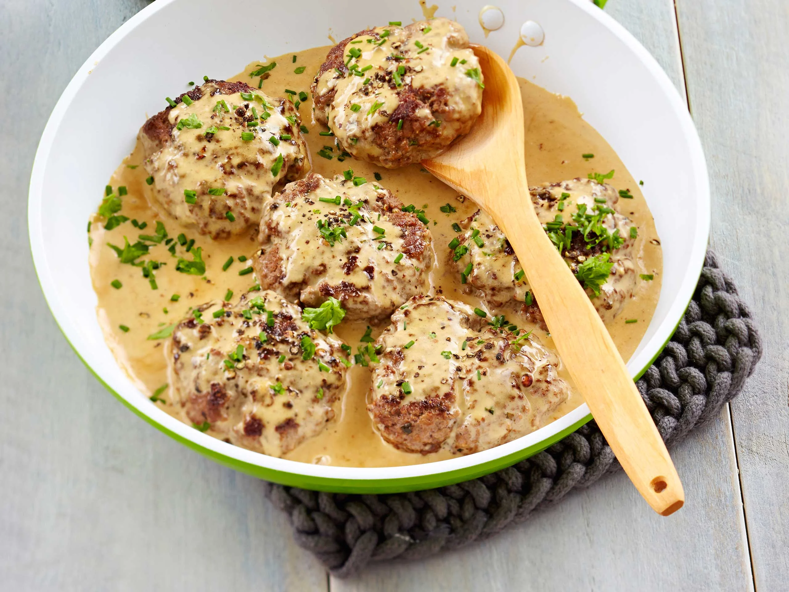 Jauhelihapippuripihvit