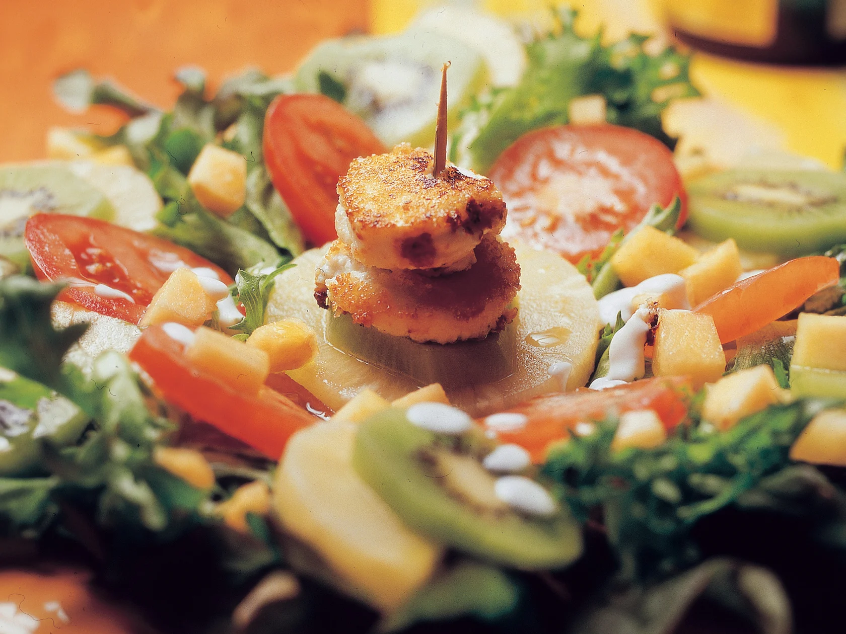 Eksoottinen vuohenjuustosalaatti