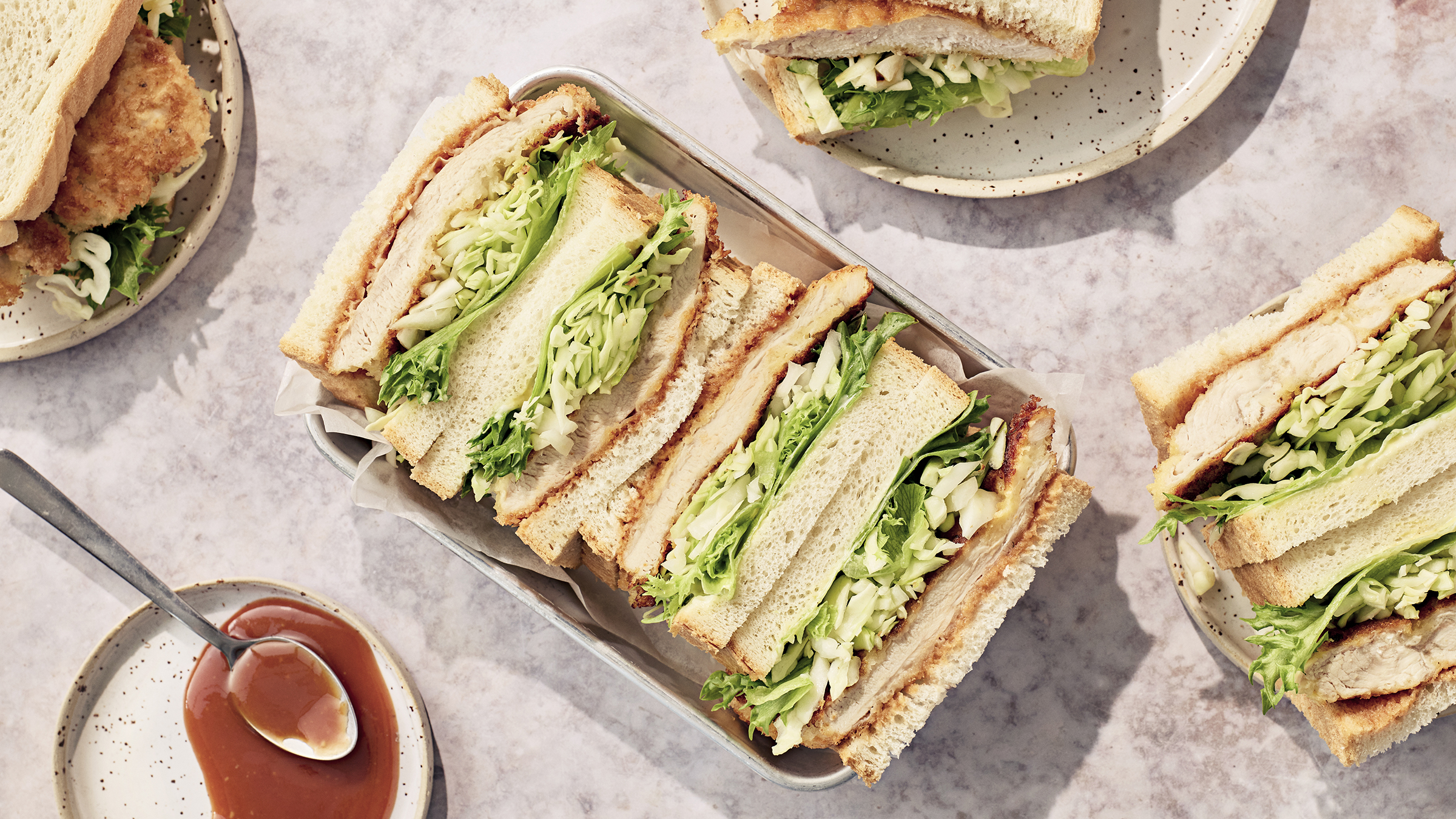 Japanilaiset Katsu sando -leivät