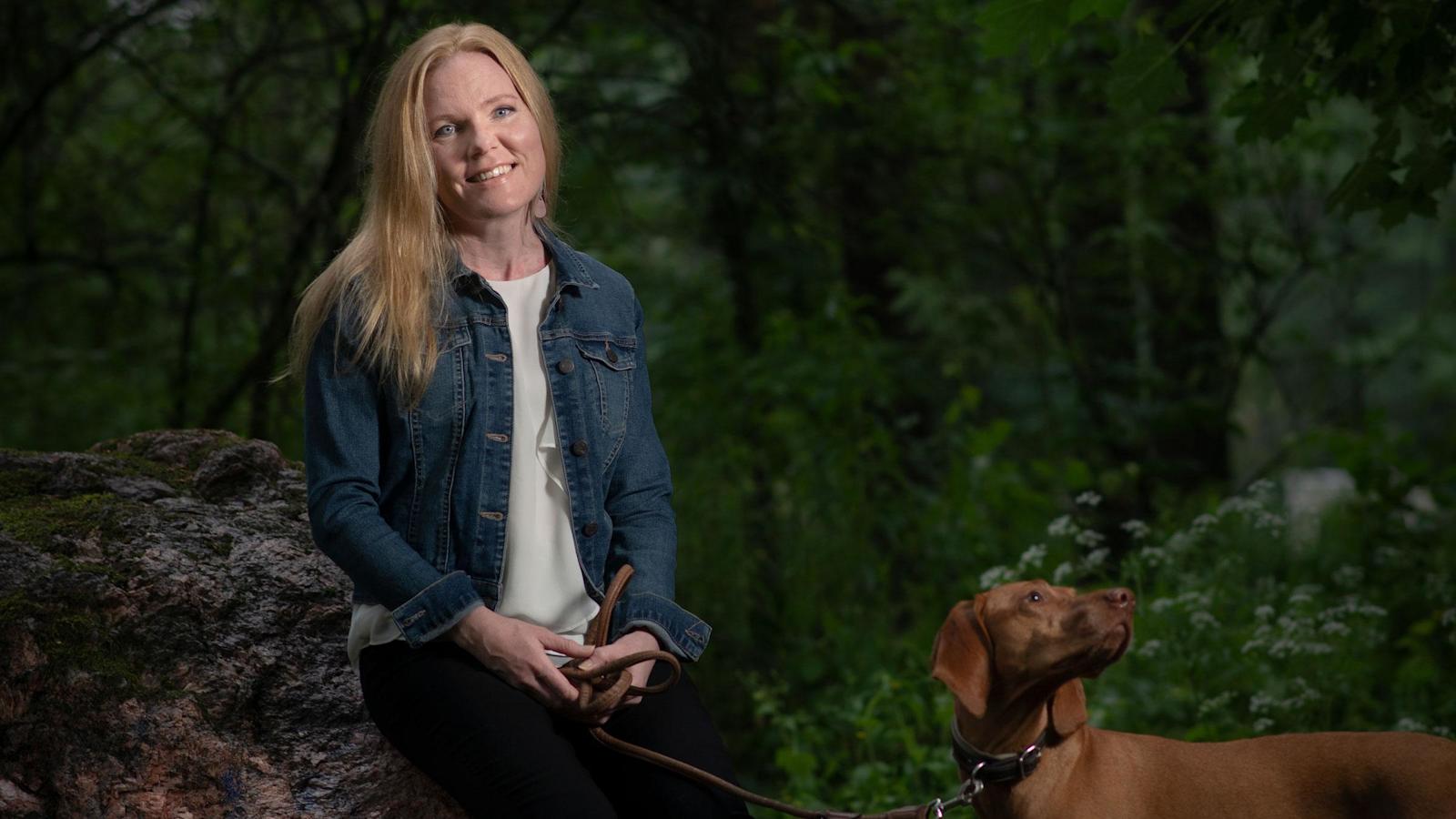 Lapsiasiavaltuutettu Elina Pekkarinen.
