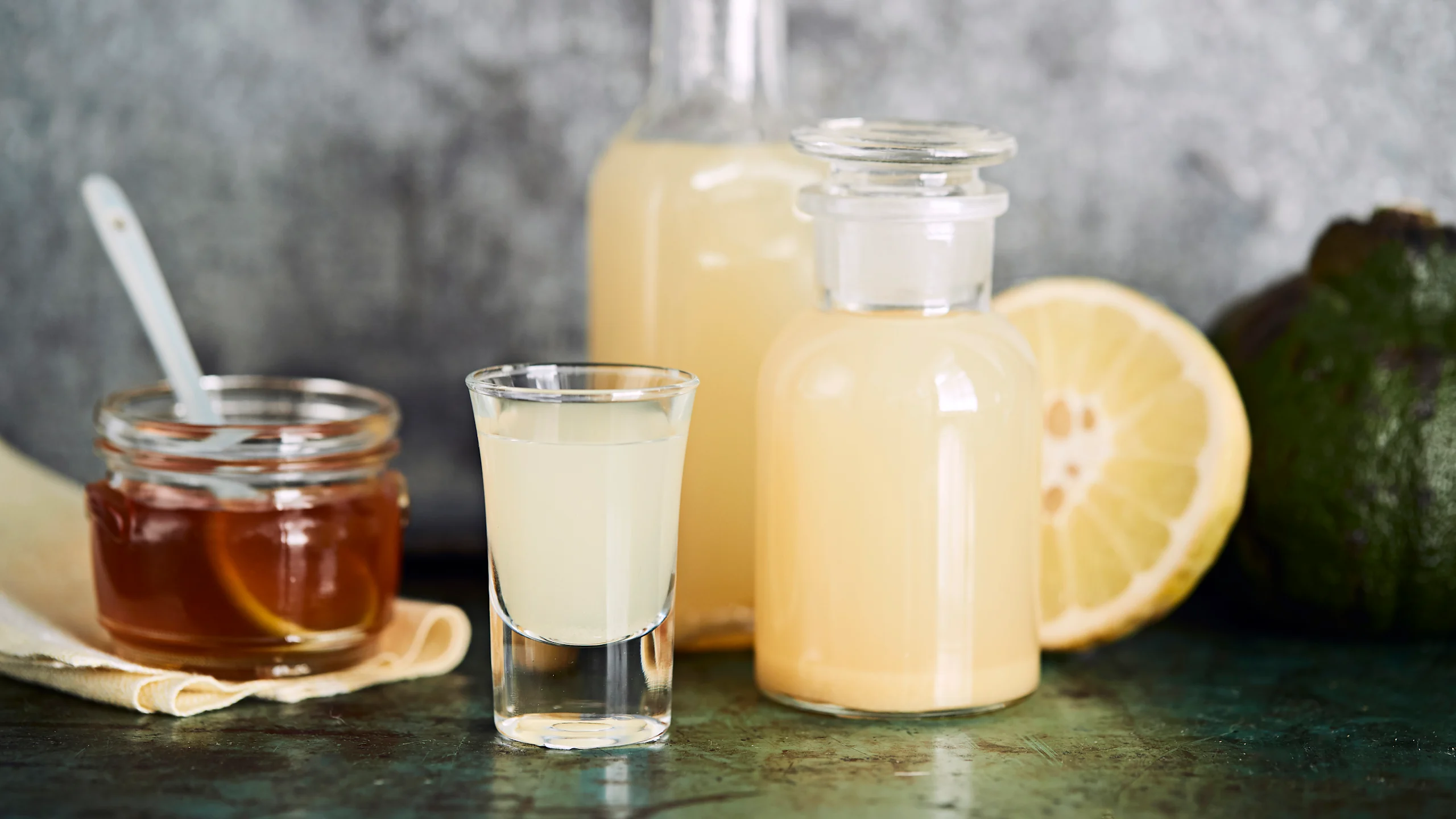 Inkivääri-sitruunajuoma