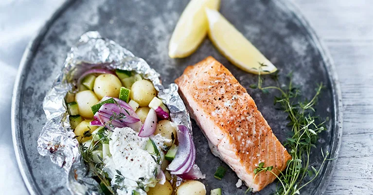 Uunikirjolohi ja kasvisnyytit