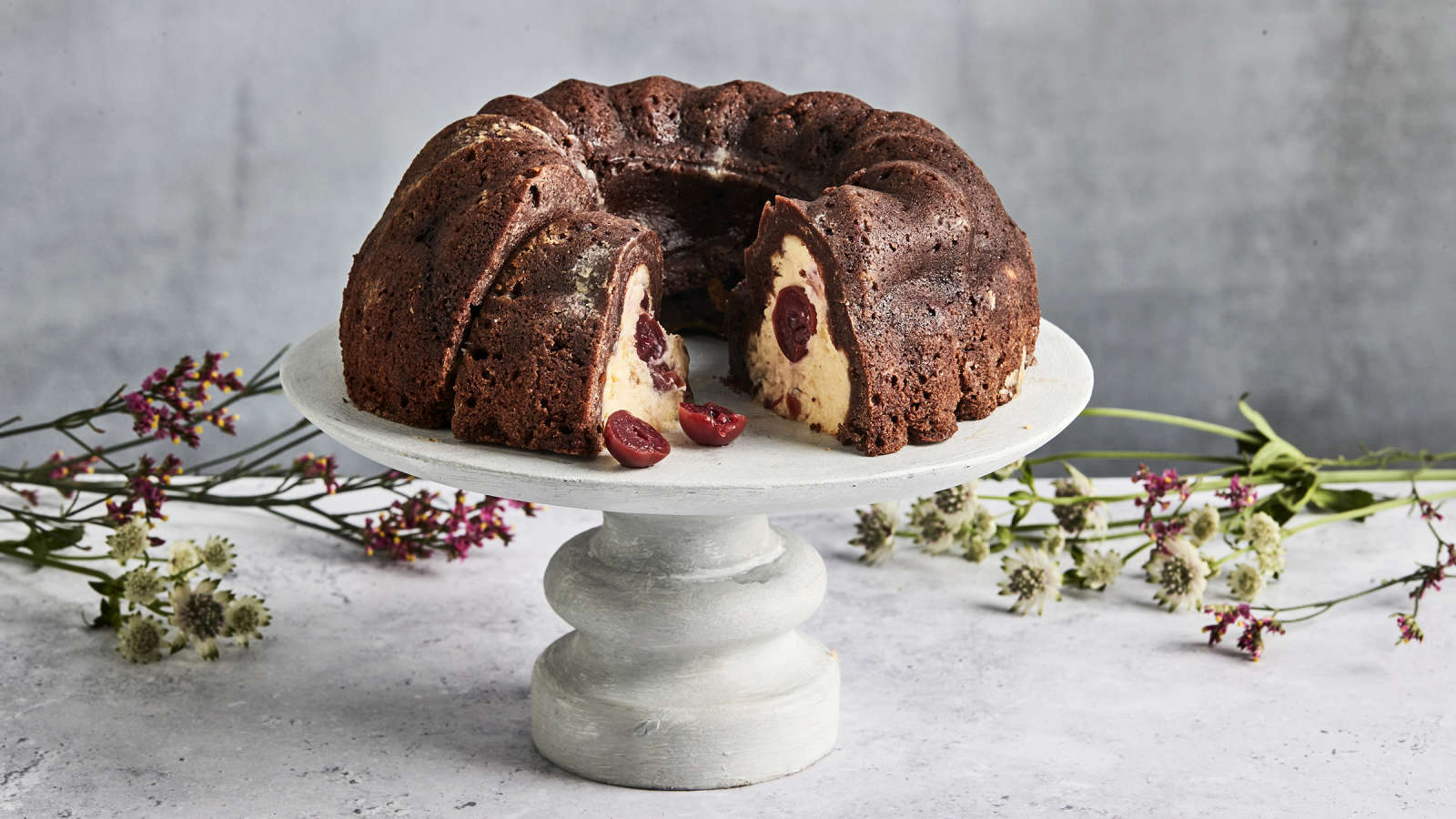 Pääsiäisen ihanimmat kakut – leivo pöytään rahkan, suklaan ja  sitrushedelmien maustamia herkkuja | Yhteishyvä