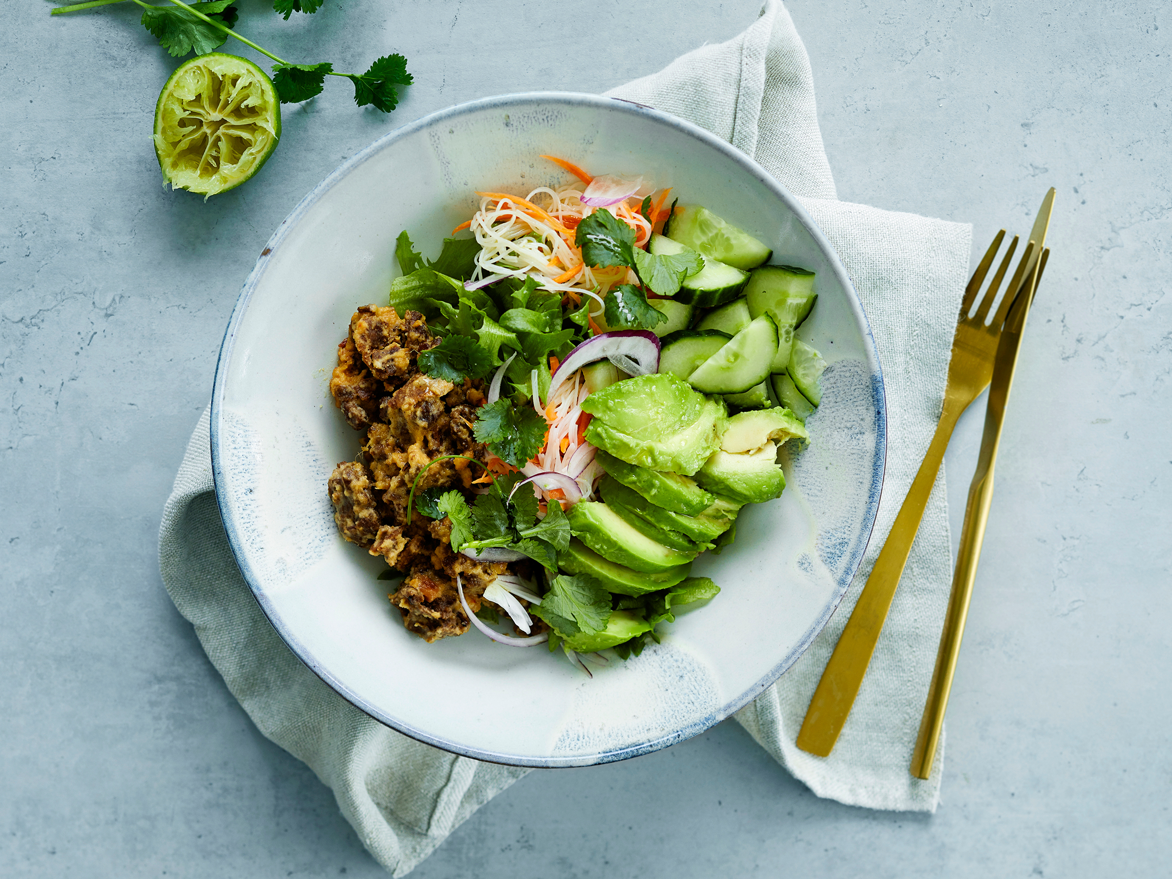 Aasialainen Härkissalaatti