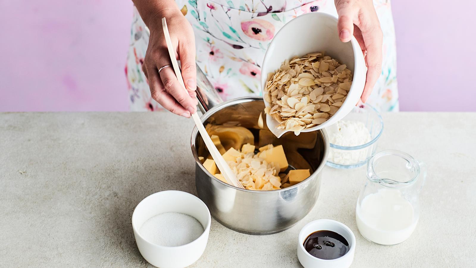 Rapea mansikkakakku vaihekuva 1