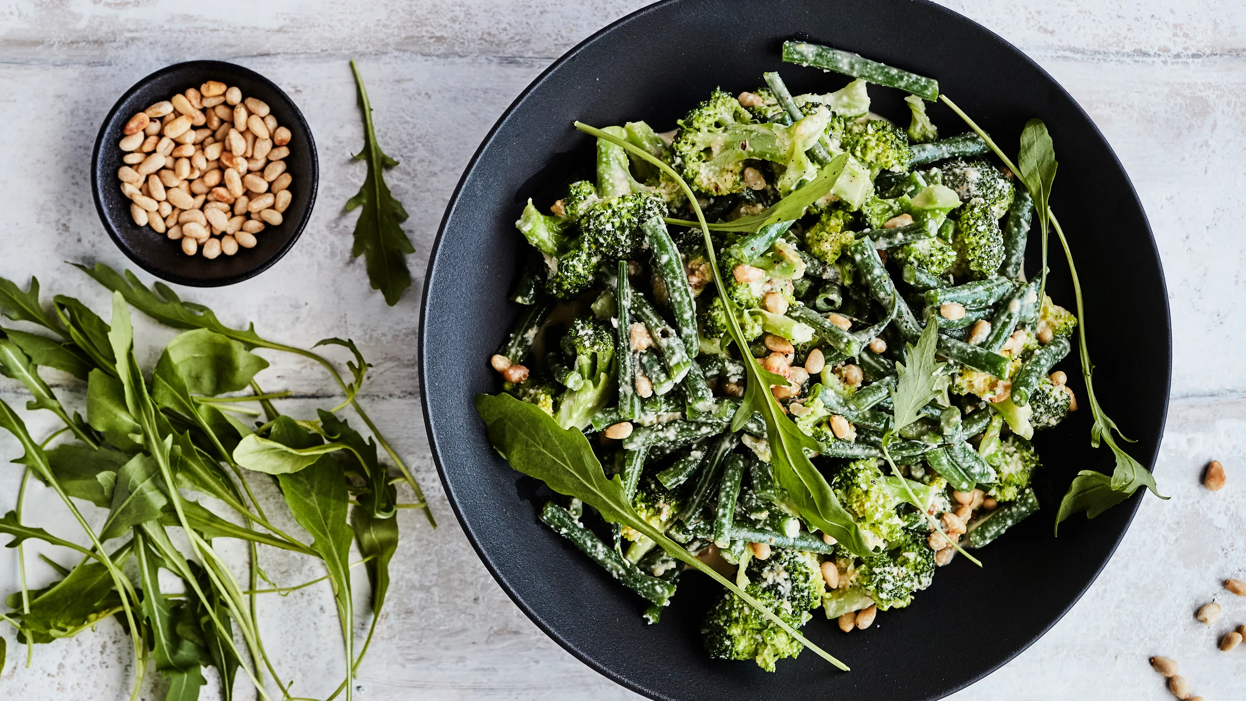 Vihreä kasvissalaatti