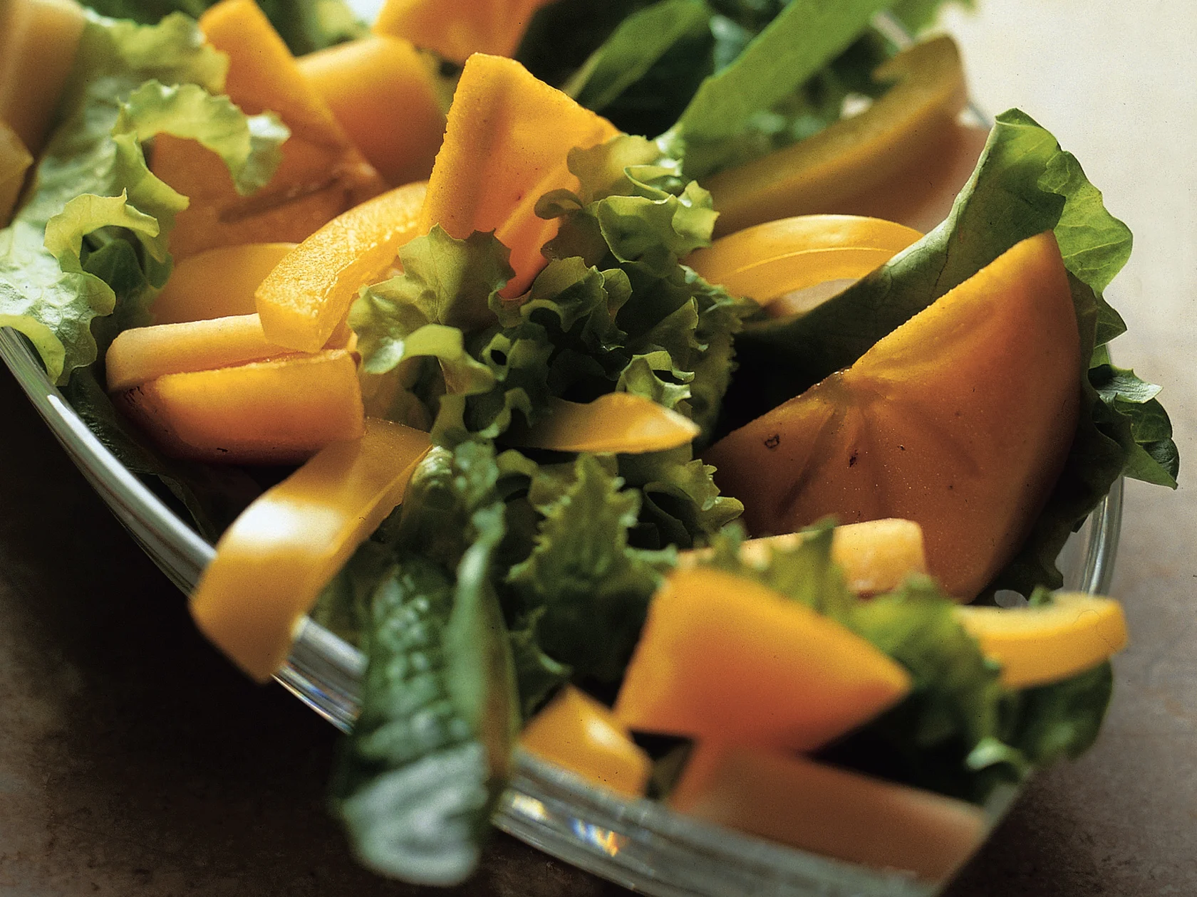 Aurinkoinen salaatti