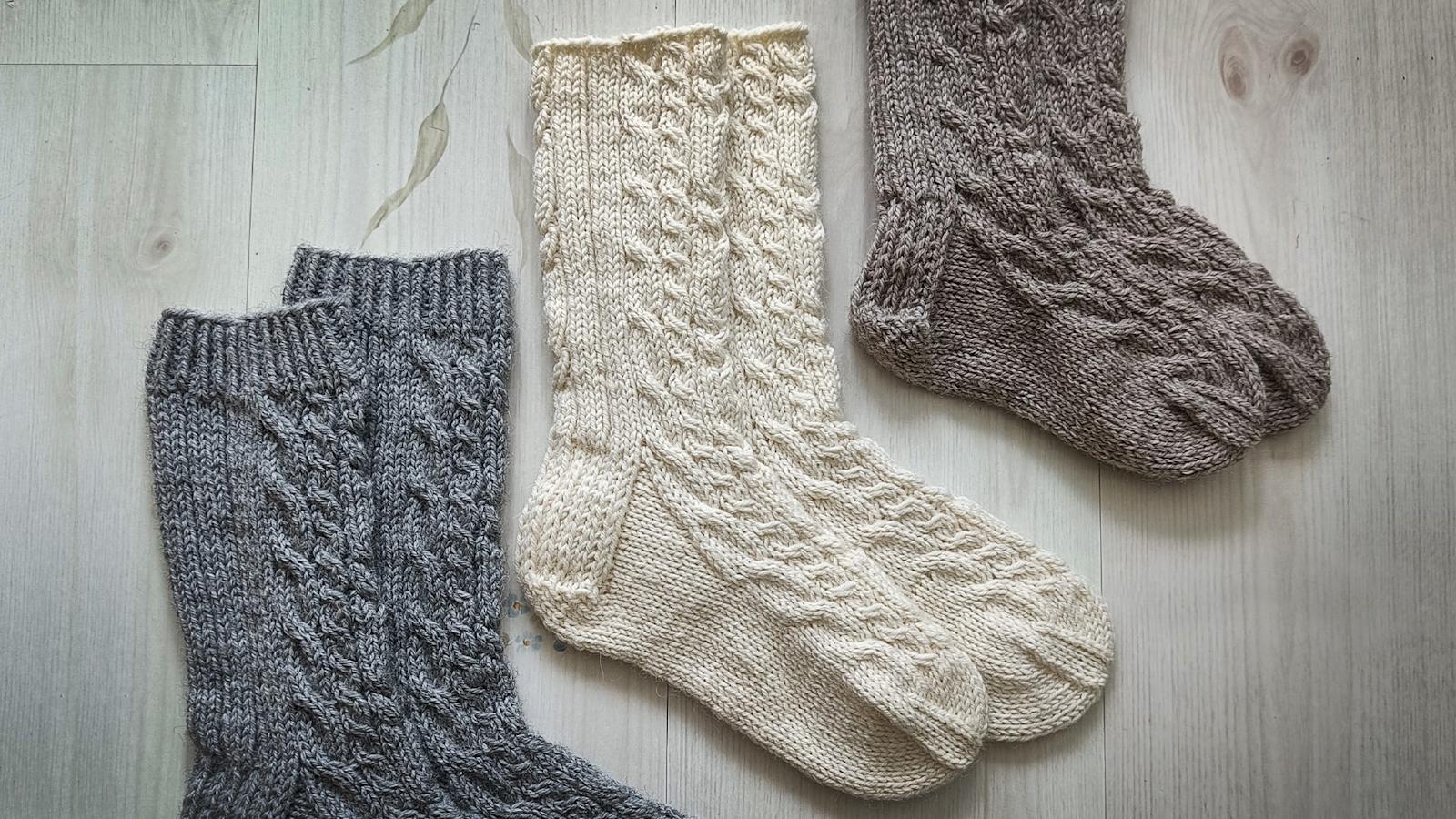 NOVITA 7 VELJESTÄ 50 VUOTTA -JUHLASUKAT