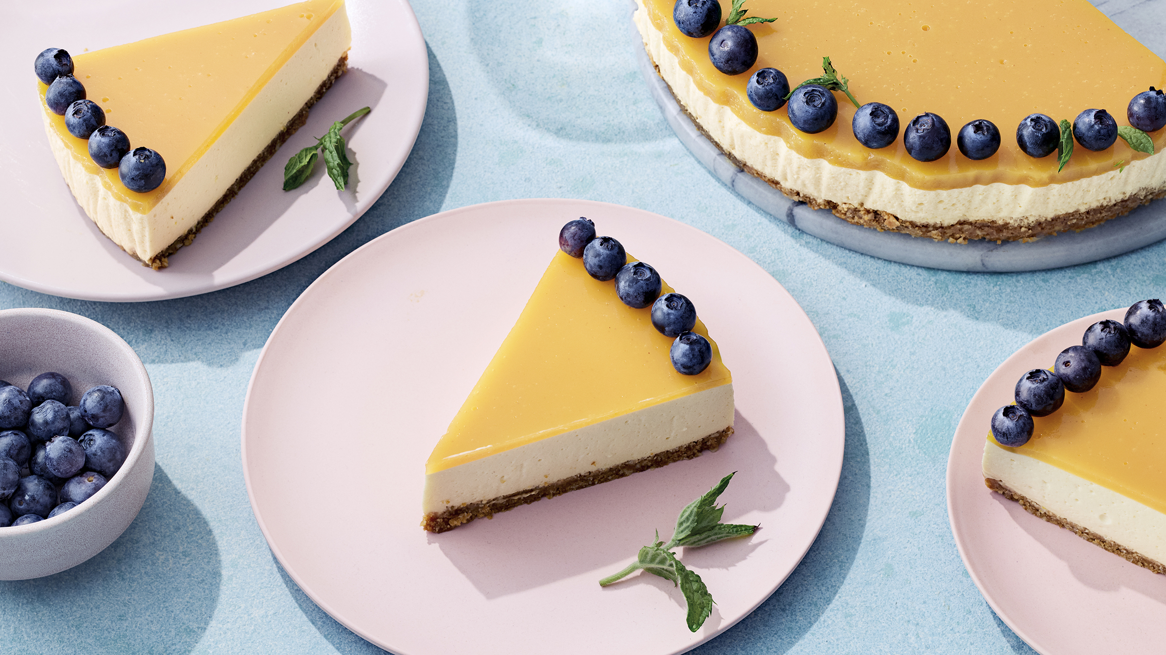 Aurinkoinen persikkajuustokakku