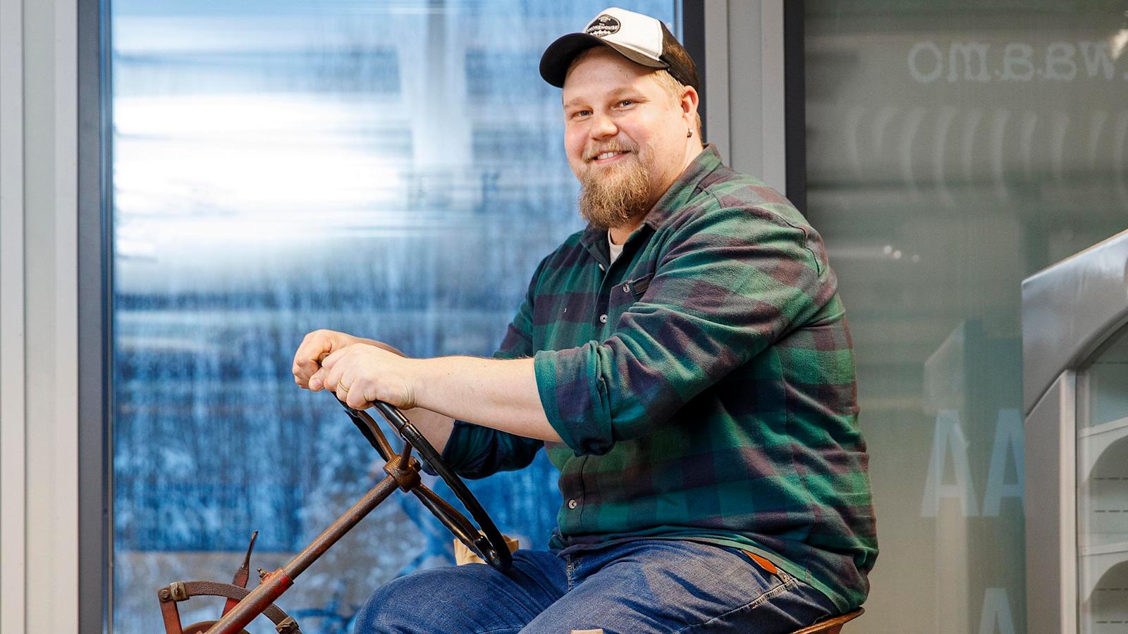 Intohimoinen savustaja ja BBQ-konkari Johannes Nykänen tietää, että makujen tasapaino on menestysreseptin ydin. 