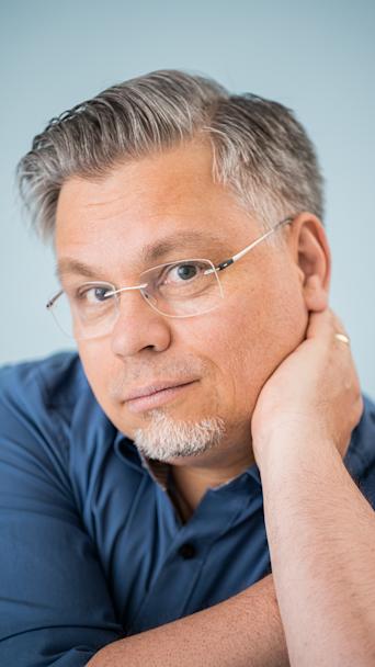 Lähikuvassa Tommi Kinnunen.