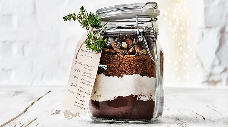 Brownie in a jar