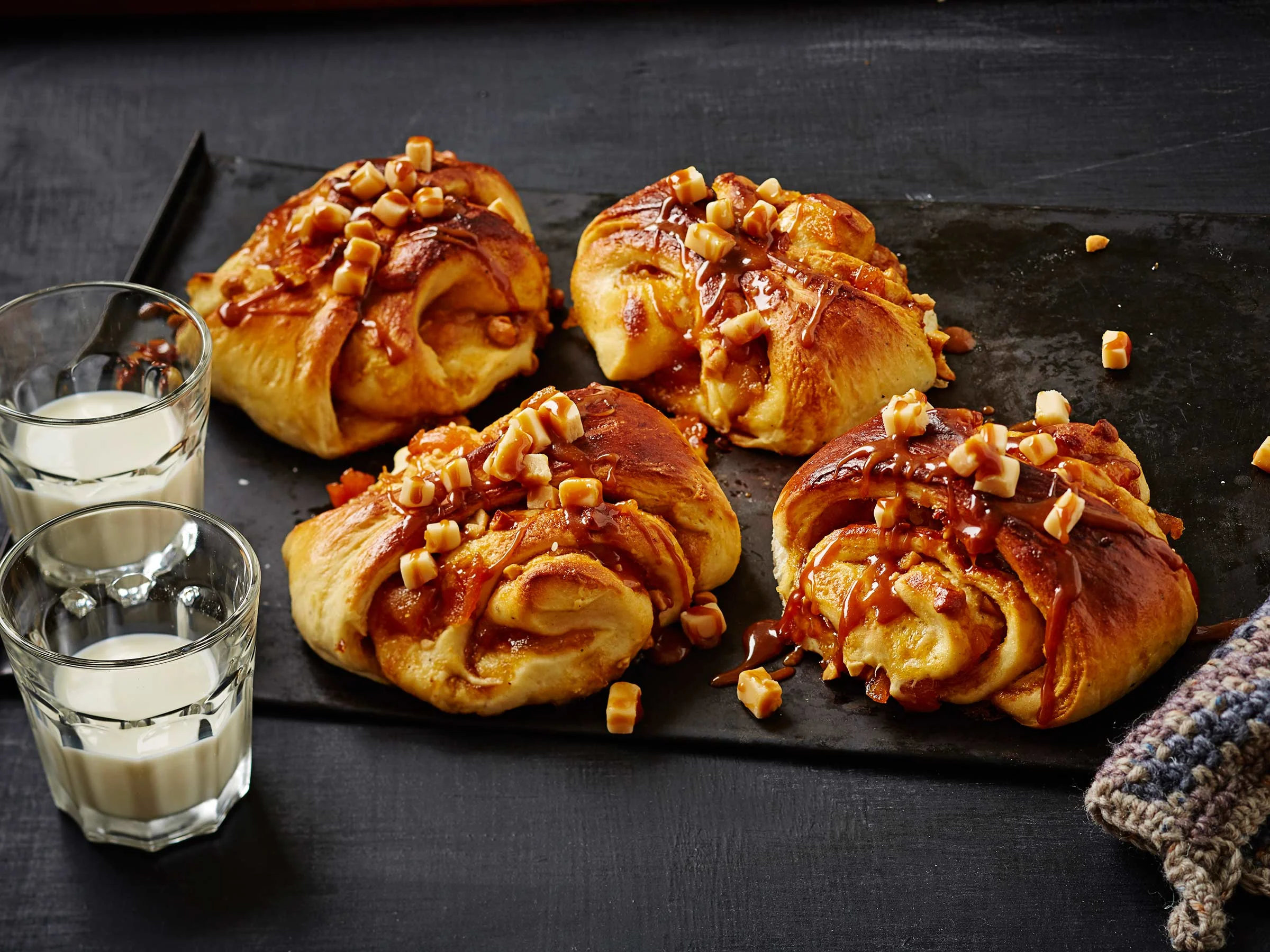 Suolakinuski-aprikoosipuustit