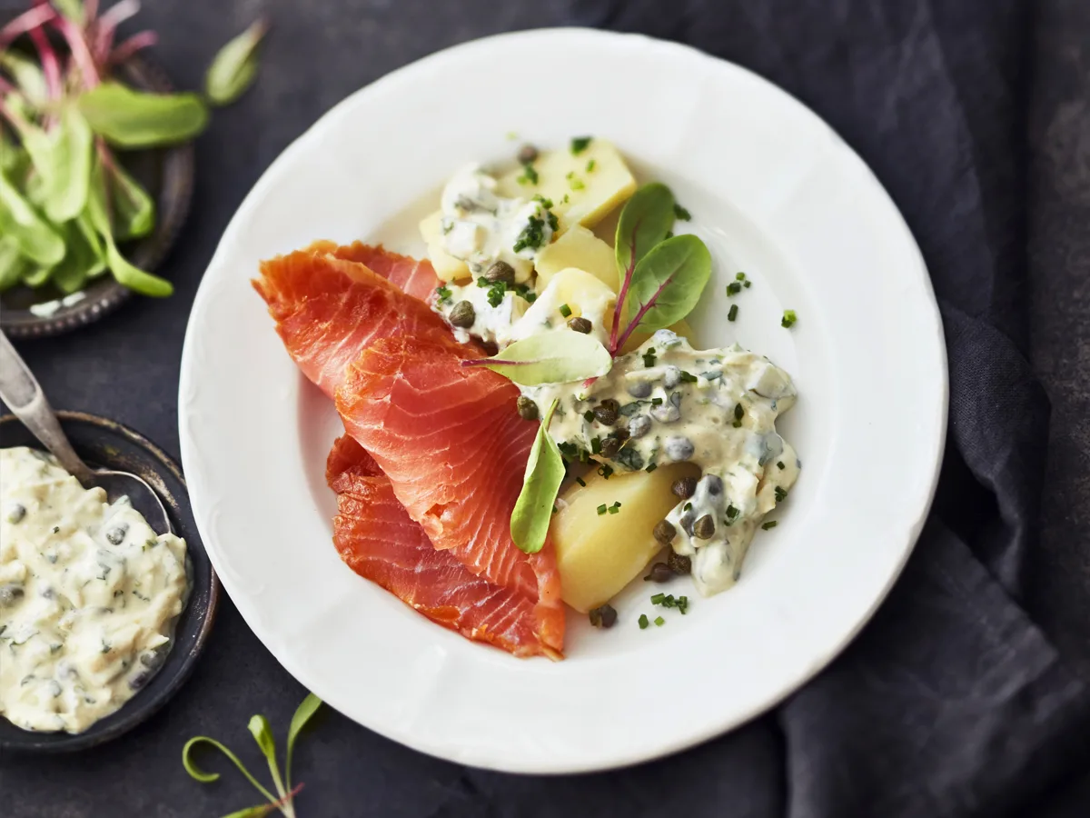 Peruna ja kylmäsavukirjolohitäyte