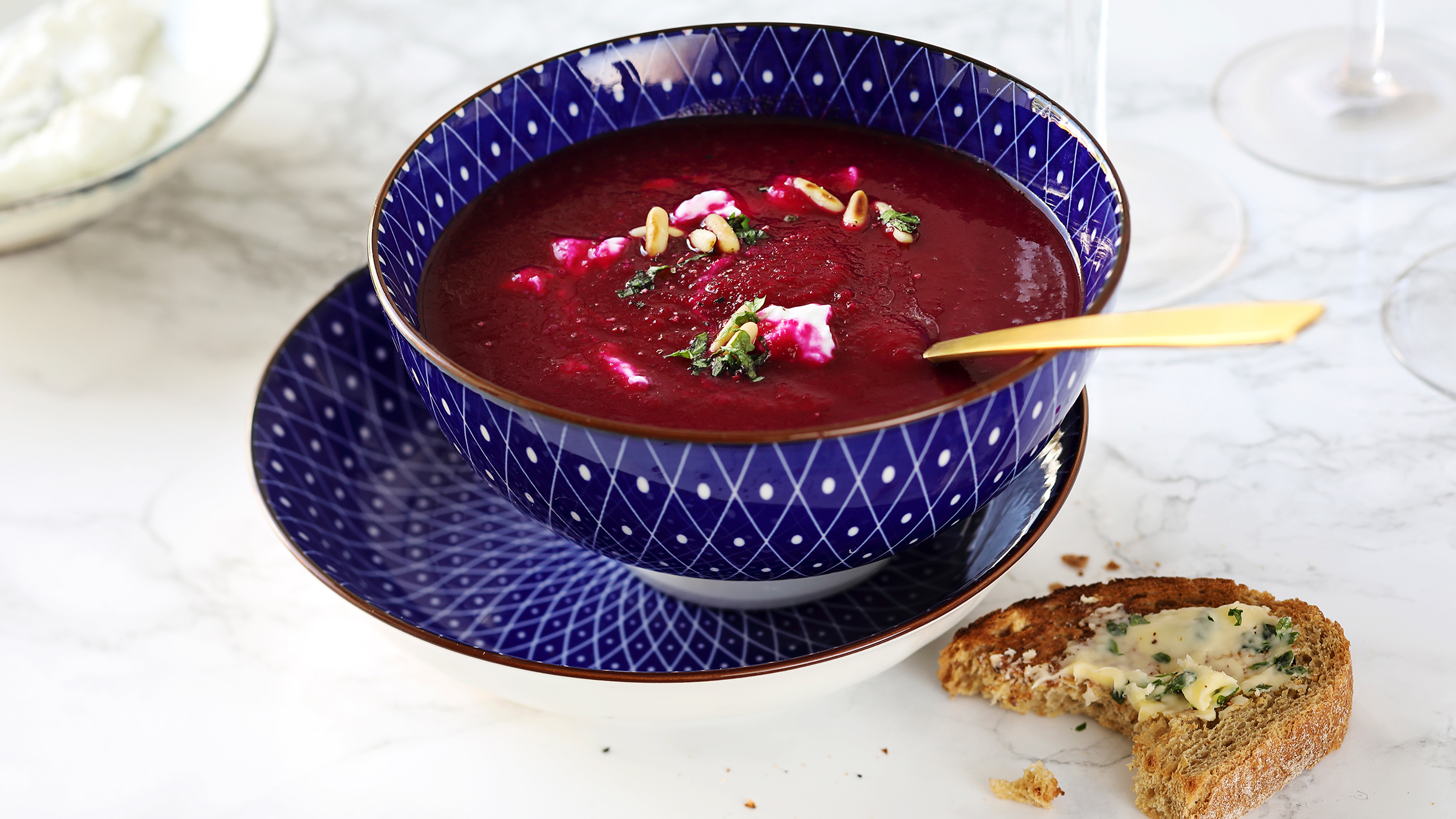 Maukas punajuurikeitto