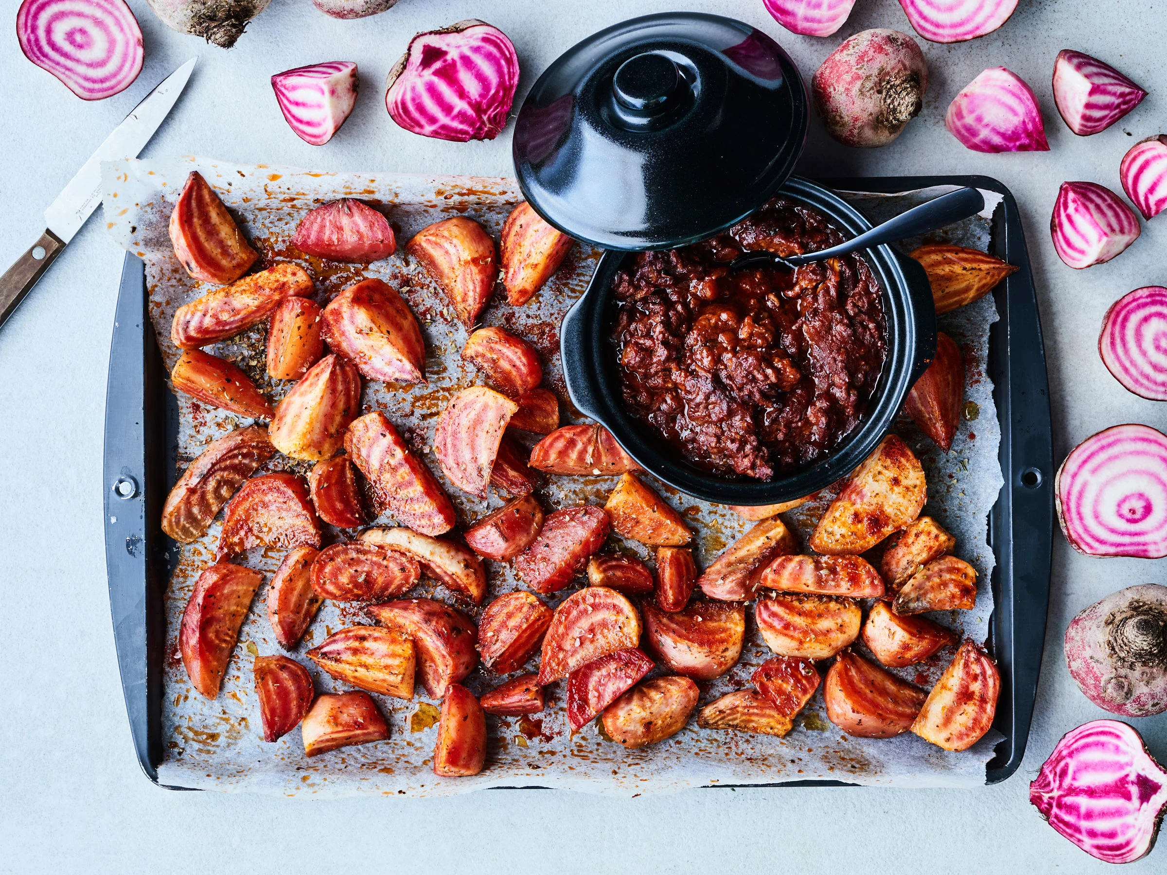 Raitajuurilohkot ja uunibolognese