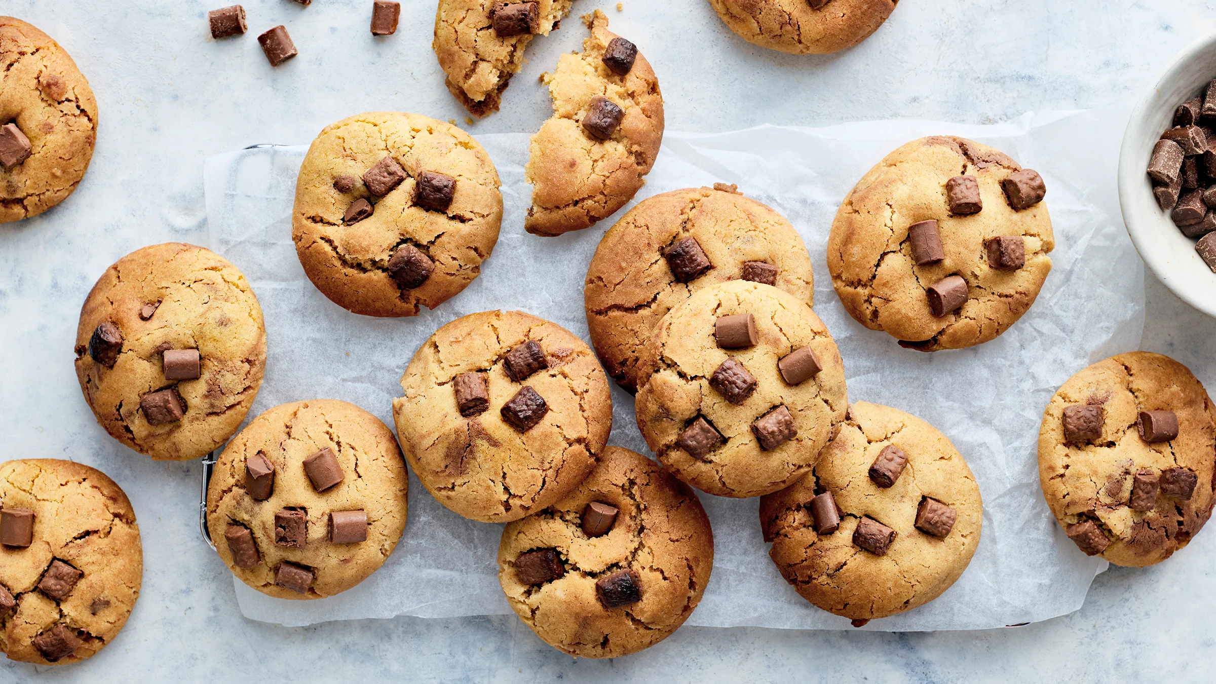 Pehmeät suklaahippukeksit