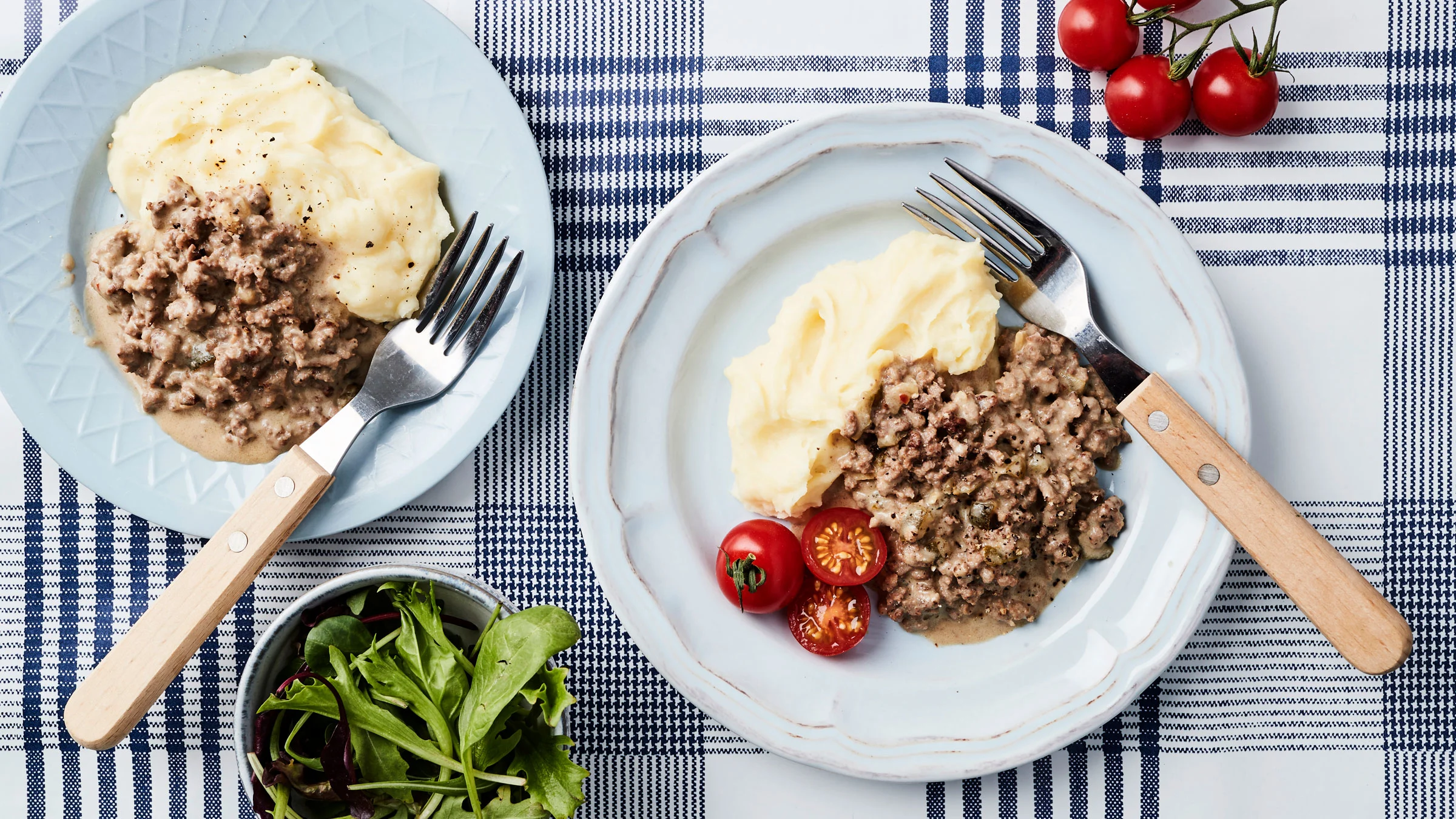 Kolmen aineksen jauhelihakastike