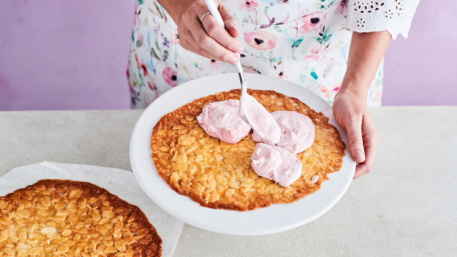 Rapea mansikkakakku vaihekuva 4