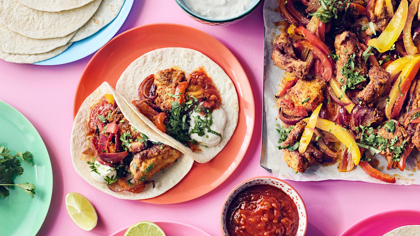 Helppo peltifajitas