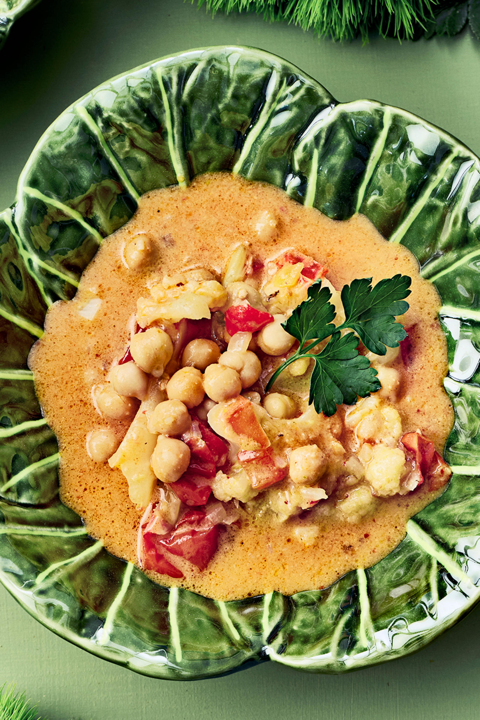 Vegaaninen maapähkinävoi-currykeitto