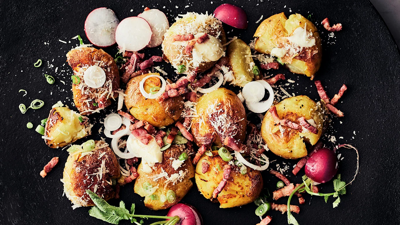 Grillatut pekoniperunat