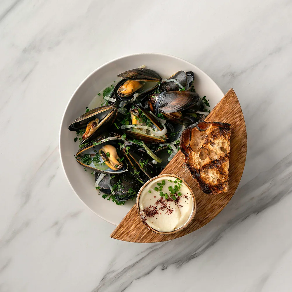 Sinisimpukat valkoviiniliemessä