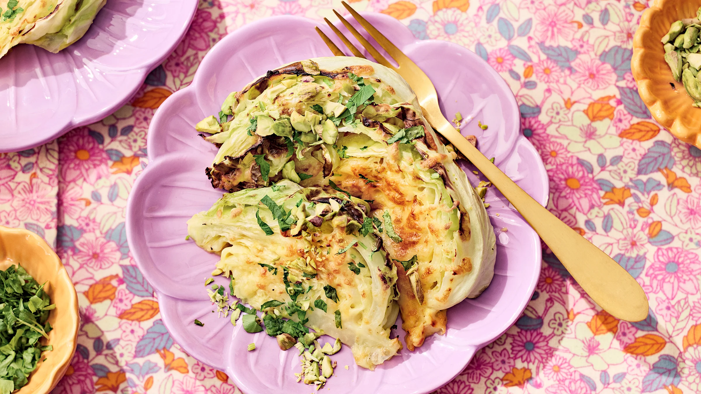 Grillatut kaalilohkot