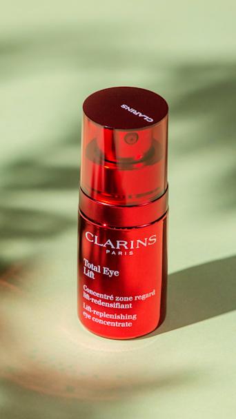 Clarins Total Eye Lift -silmänympärysvoide