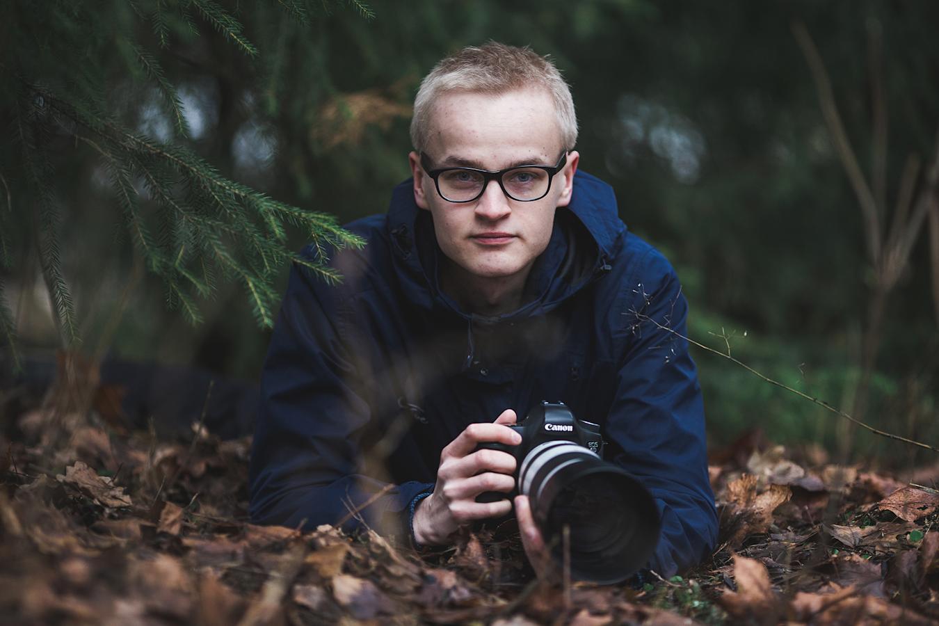 Ossi Saarisen luontokuvista suurin osa on otettu Etelä-Suomen kaupunkimetsissä.