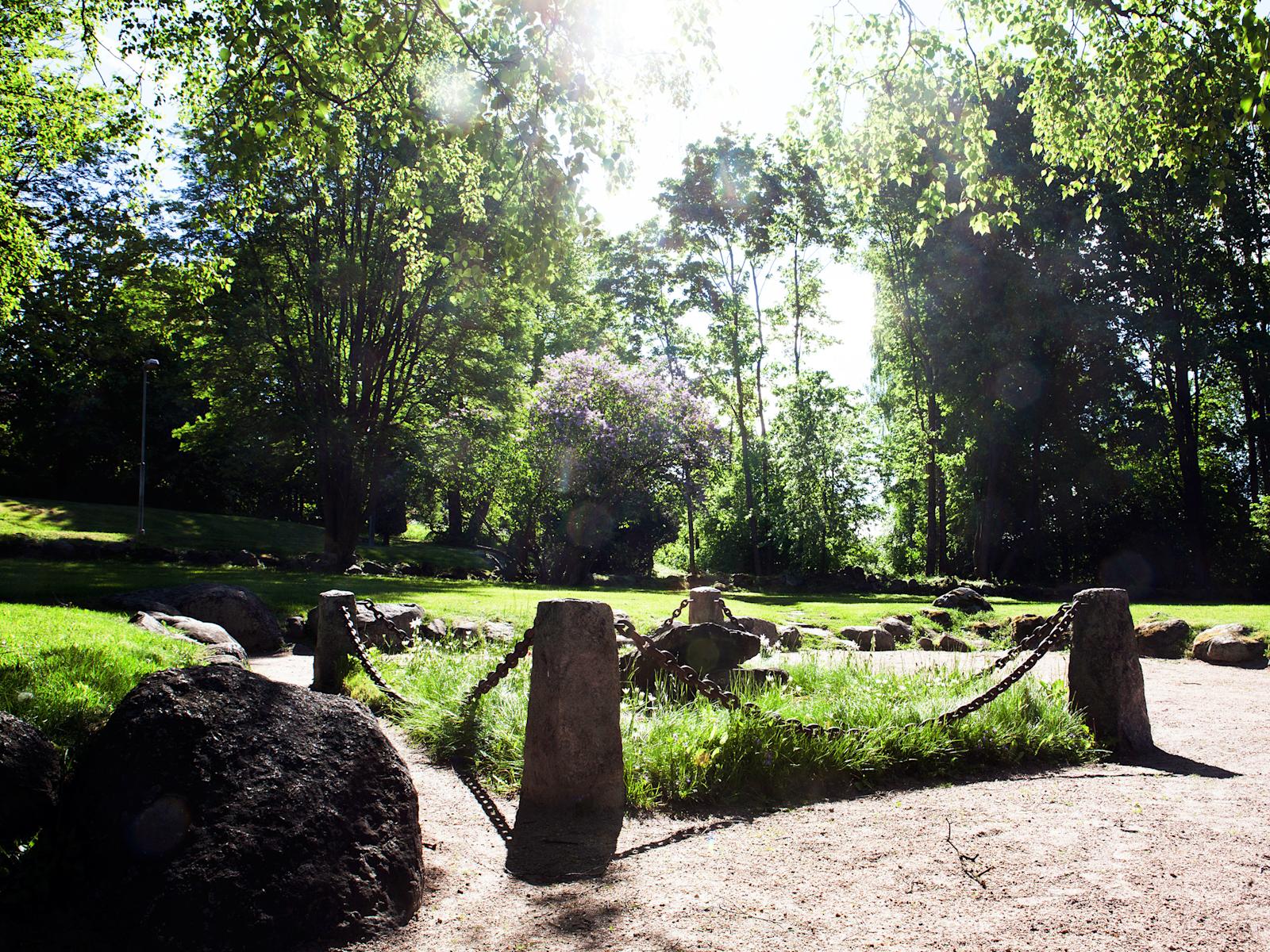 Helsingin vanhin kirkko Vanhankaupungintiellä