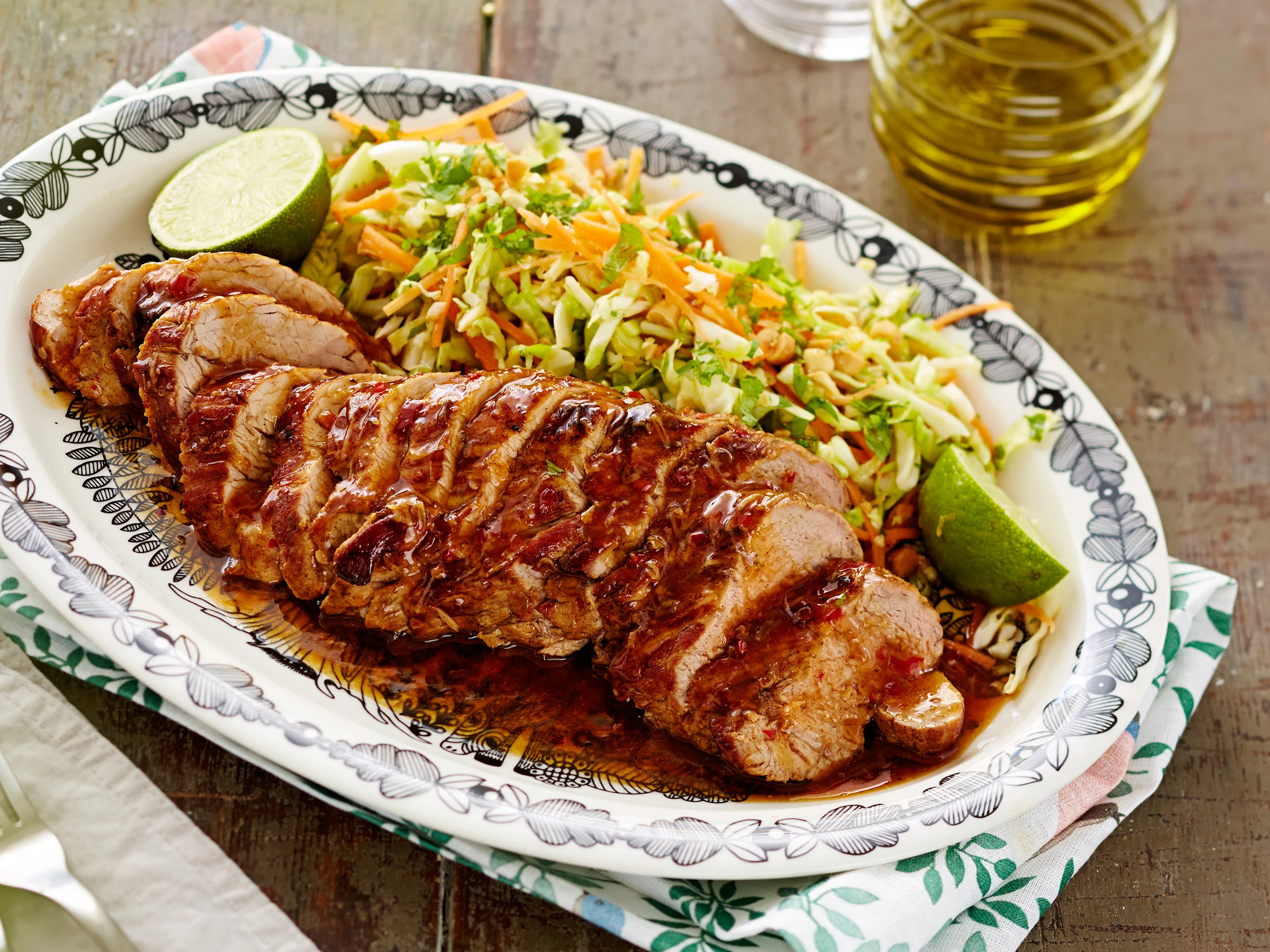 Aasialainen kaalisalaatti