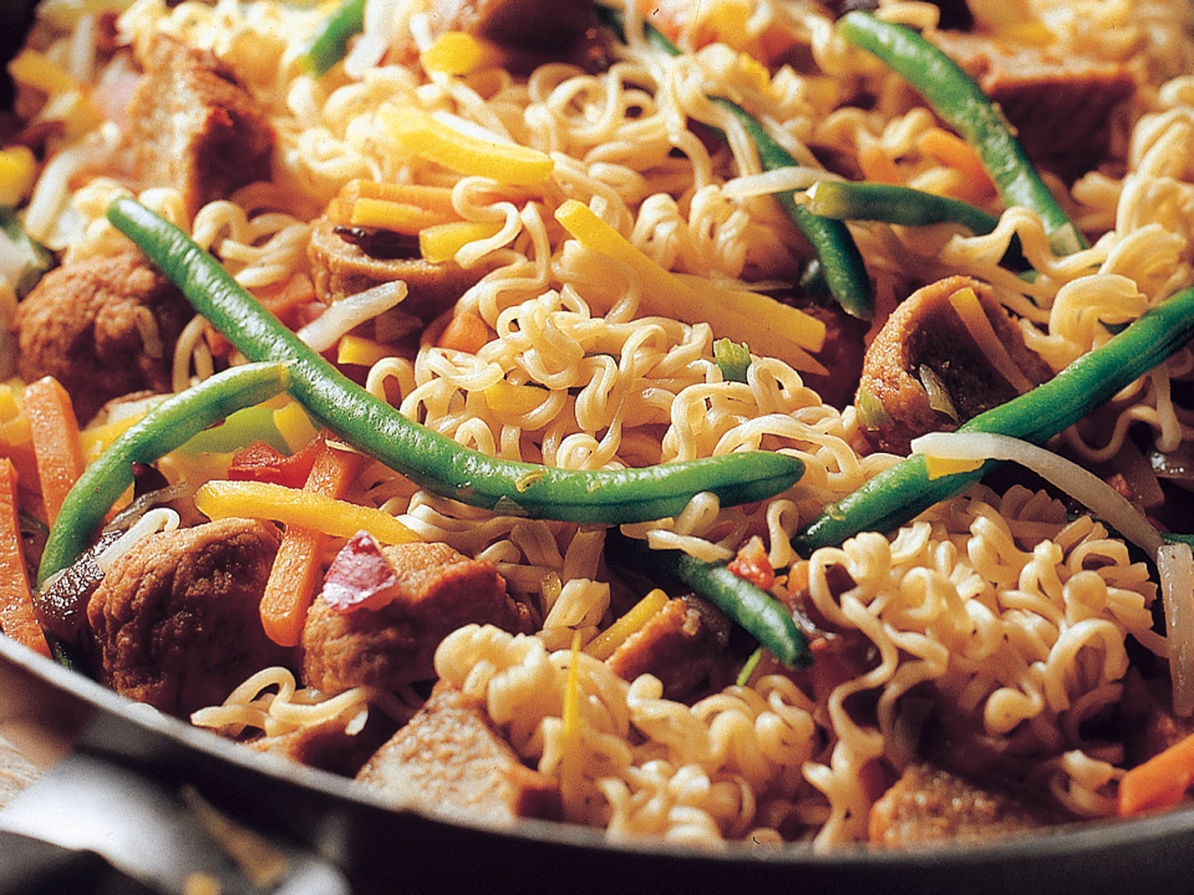 Arkinen pikanuudelivokki