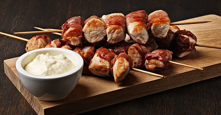 Kalkkunavartaat ja parmesaanimajoneesia