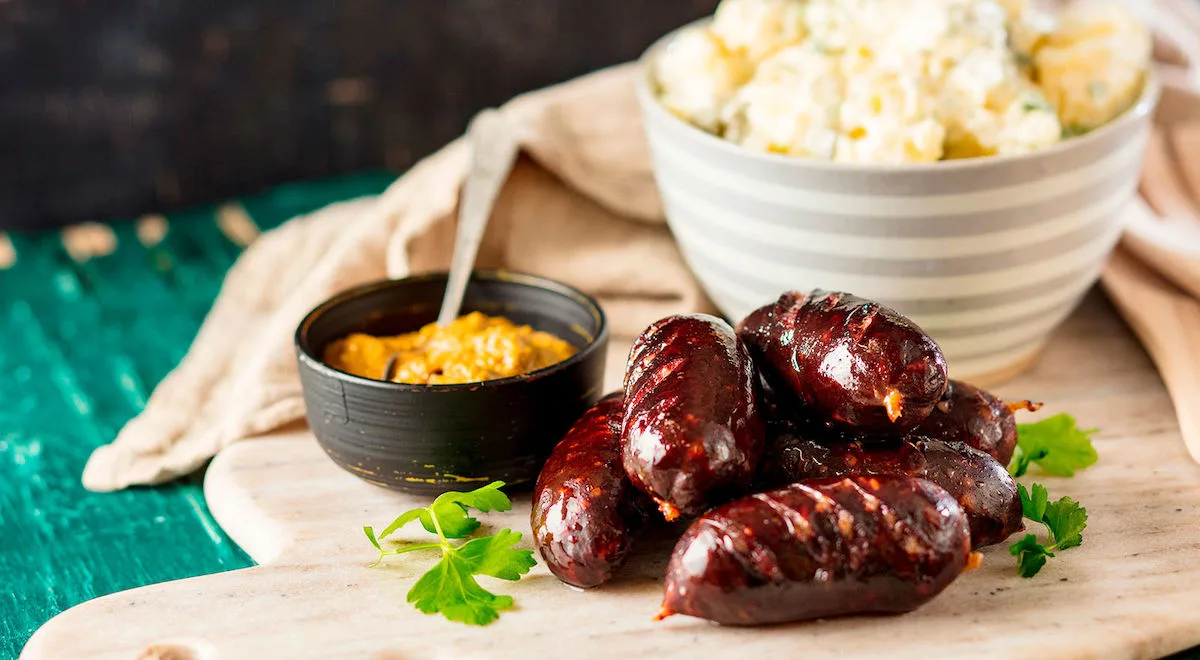 Tumma olutsinappi, Kulman Keittiön perunasalaattia ja Perniön Riistaryynäriä